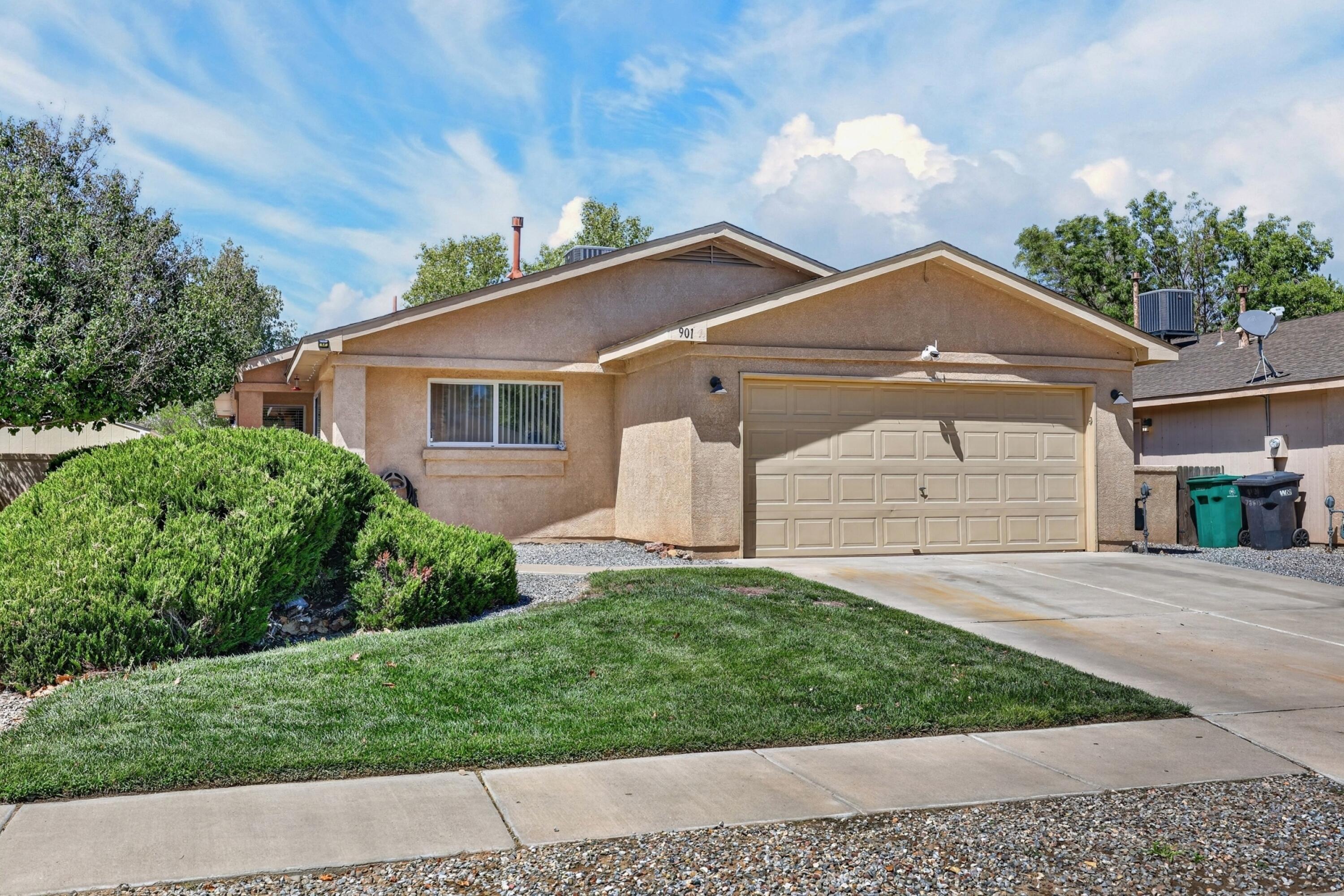 901 Perry Meadows Drive NE, Rio Rancho, NM 87144