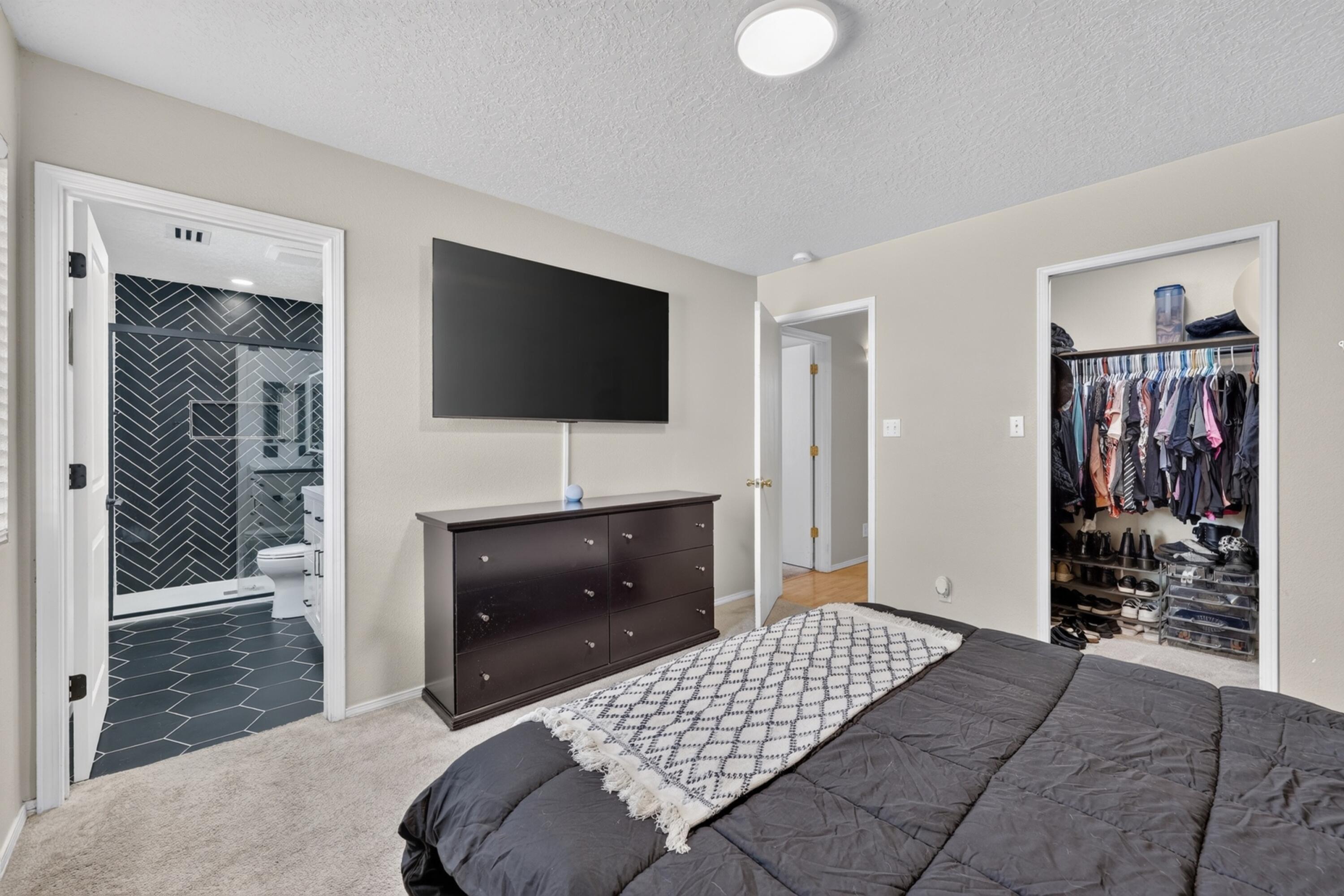 Photo 20 — 901 Perry Meadows Drive NE