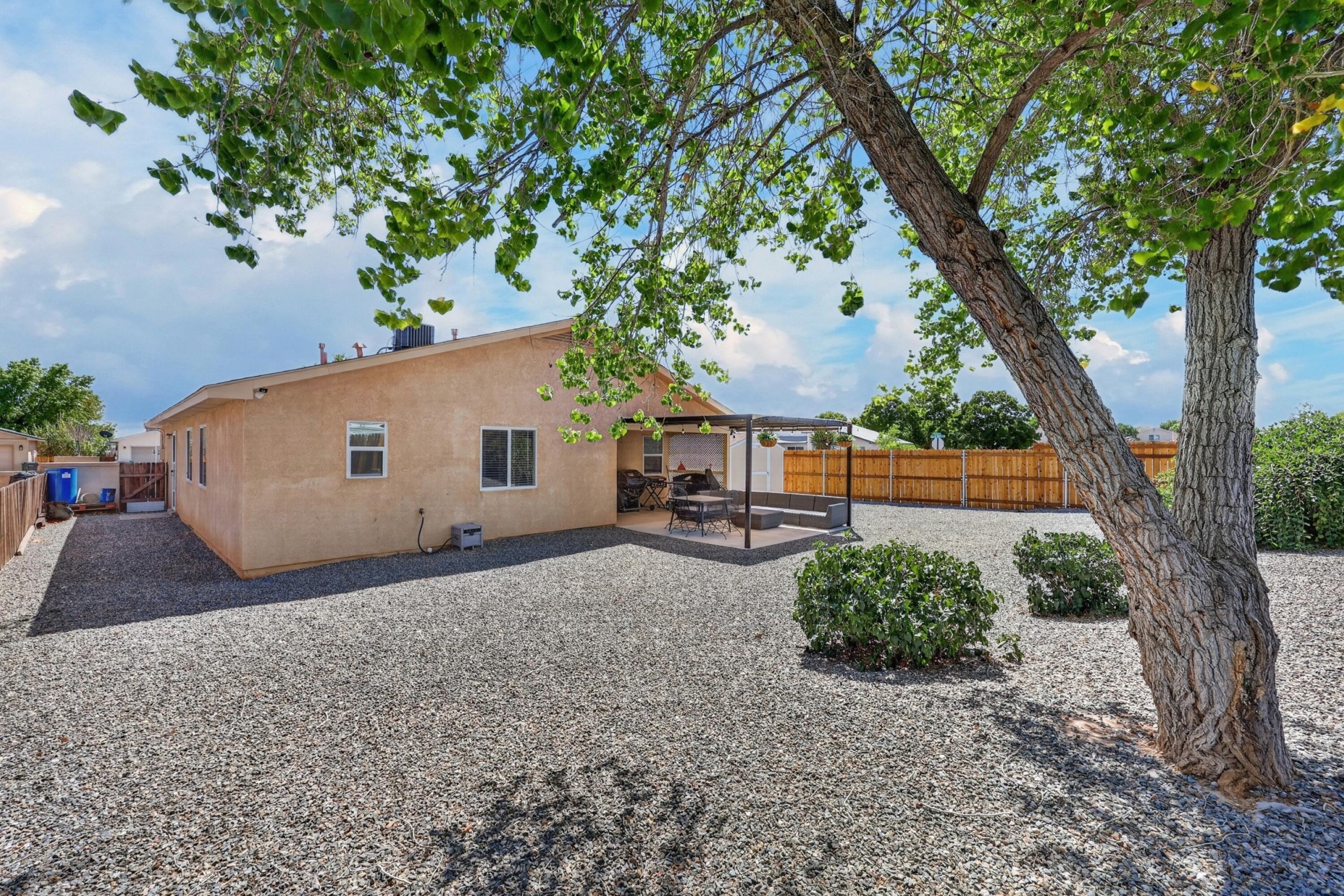 Photo 13 — 901 Perry Meadows Drive NE