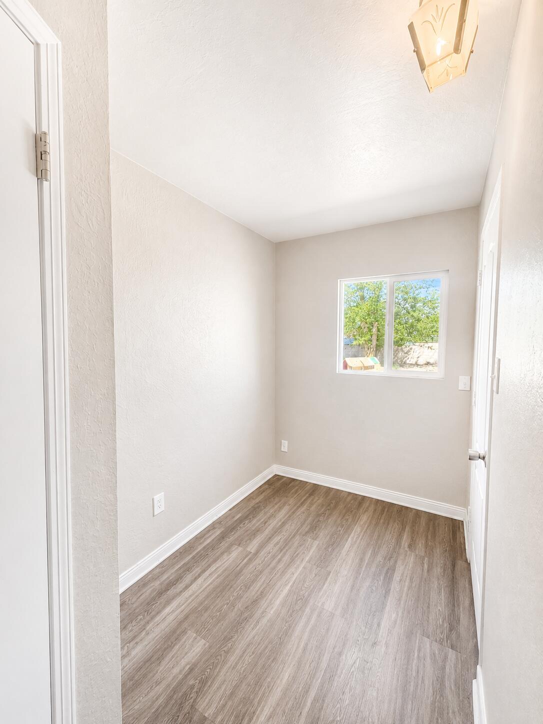 Photo 4 — 316 General Patch Street NE