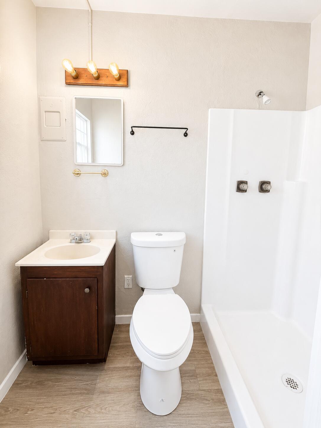 Photo 3 — 316 General Patch Street NE