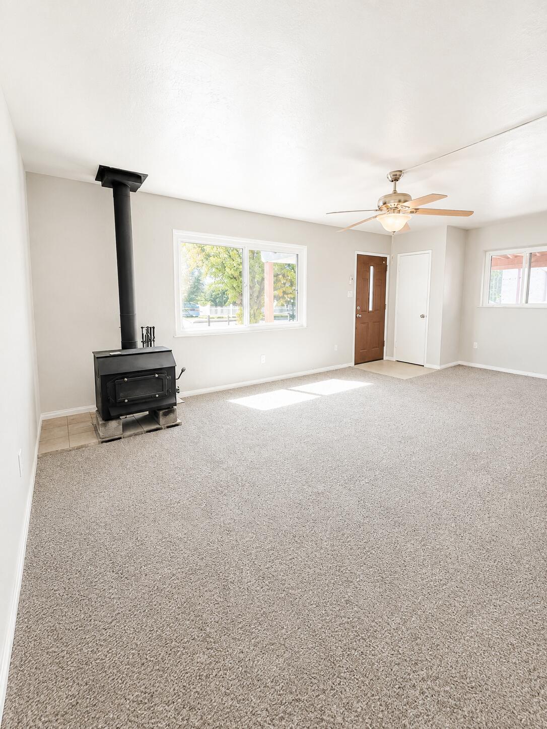 Photo 11 — 316 General Patch Street NE