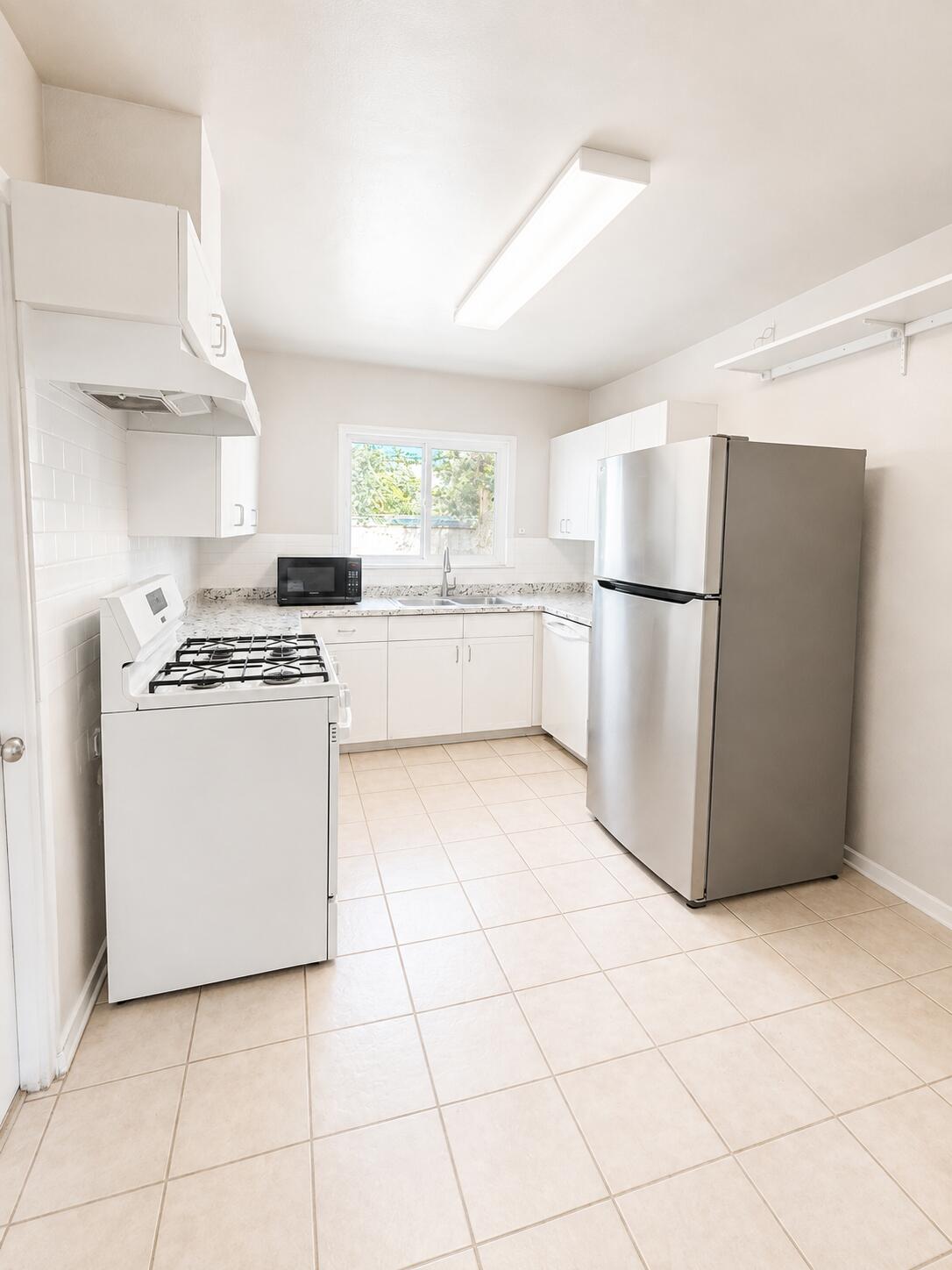 Photo 9 — 316 General Patch Street NE