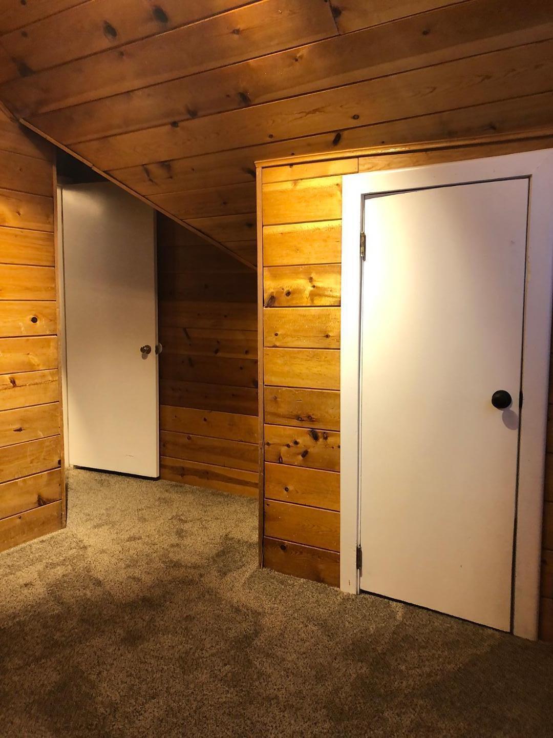 Photo 7 — 412 Grove Street NE