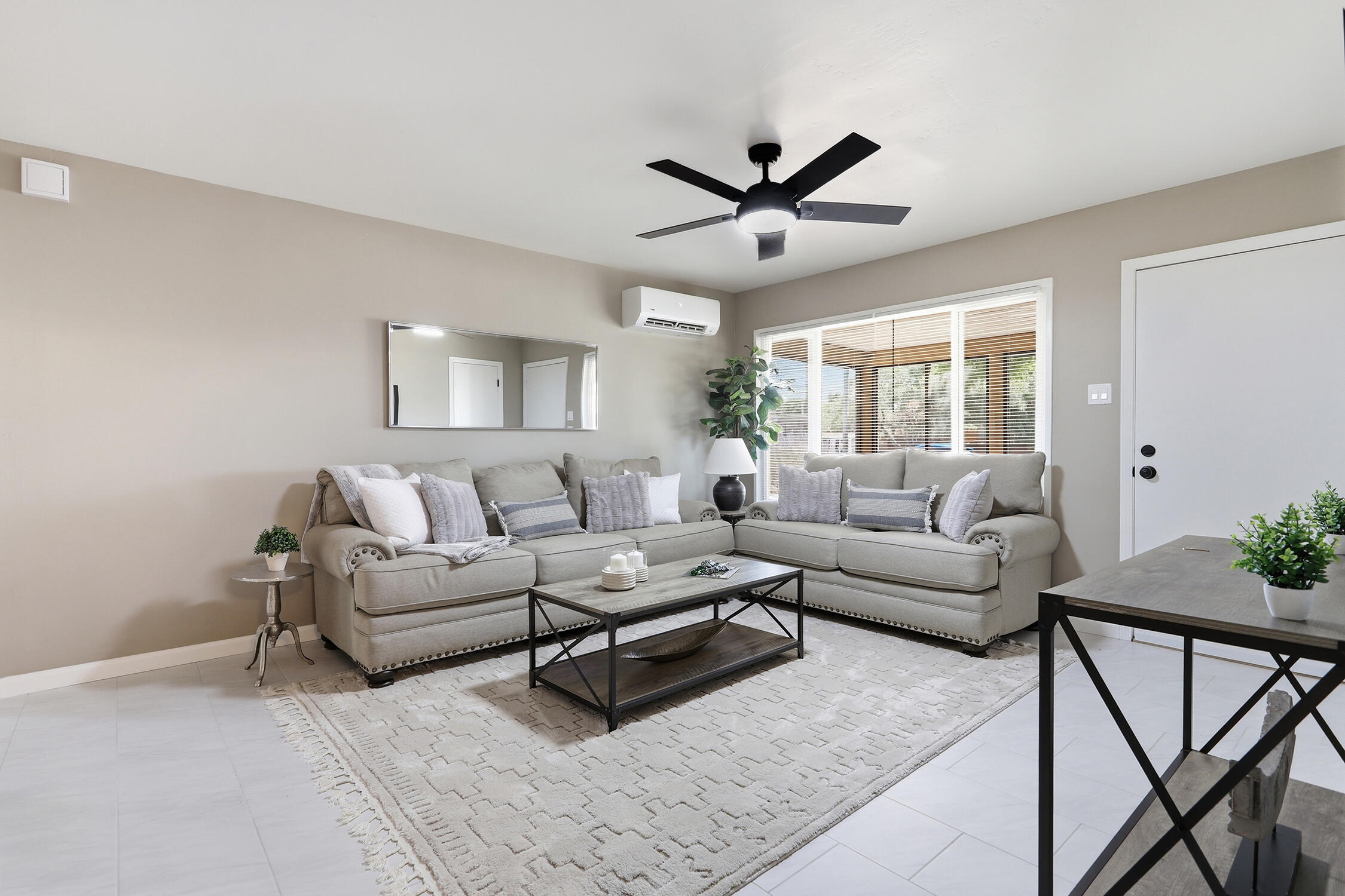 Photo 20 — 9801 Leyendecker Road NE