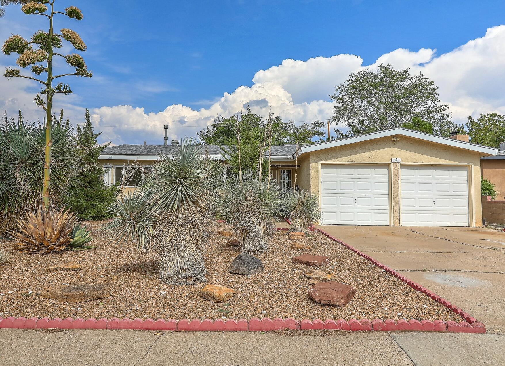 1104 Alcazar Street NE