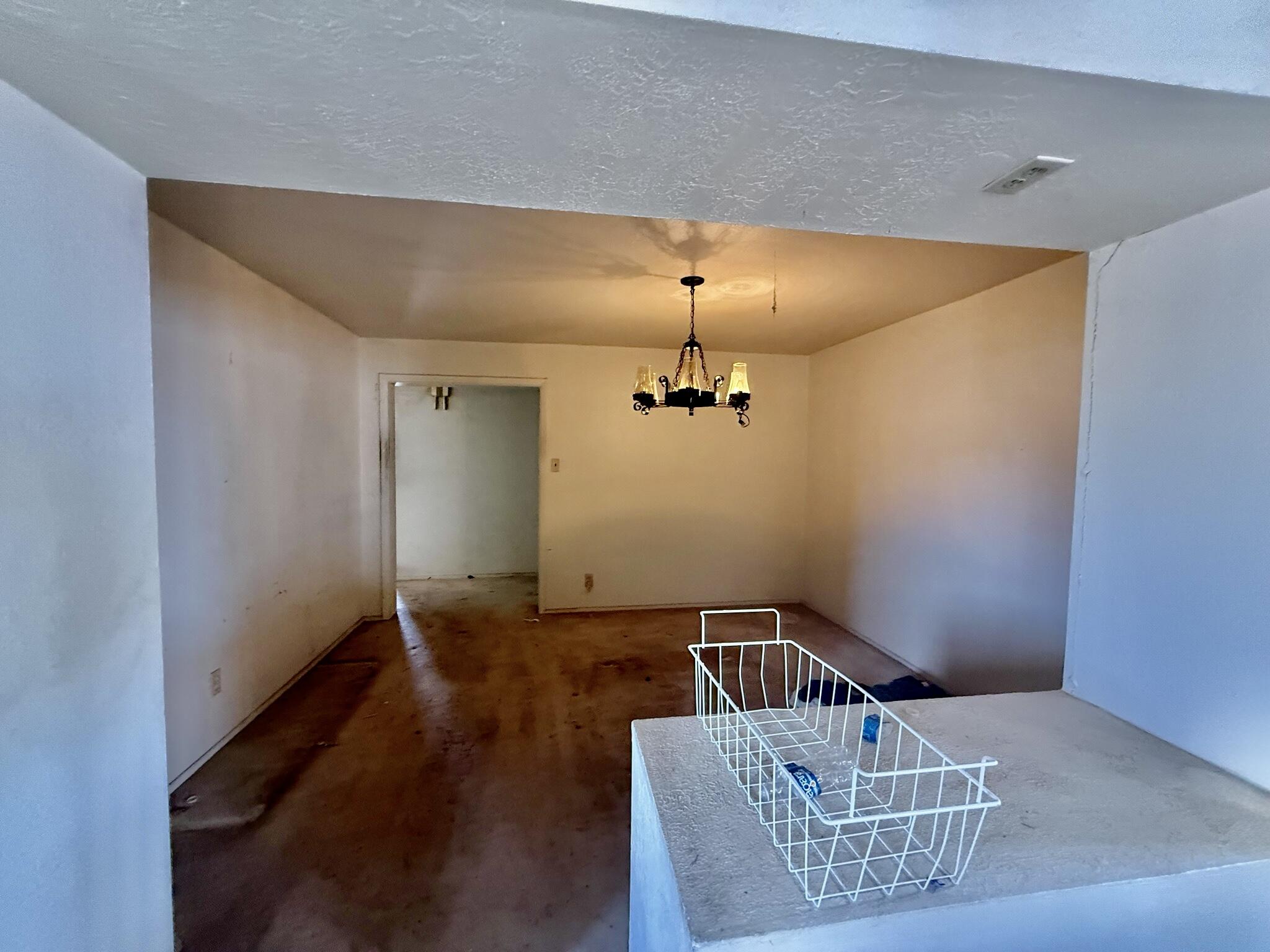 Photo 19 — 1353 SAN LORENZO Avenue NW