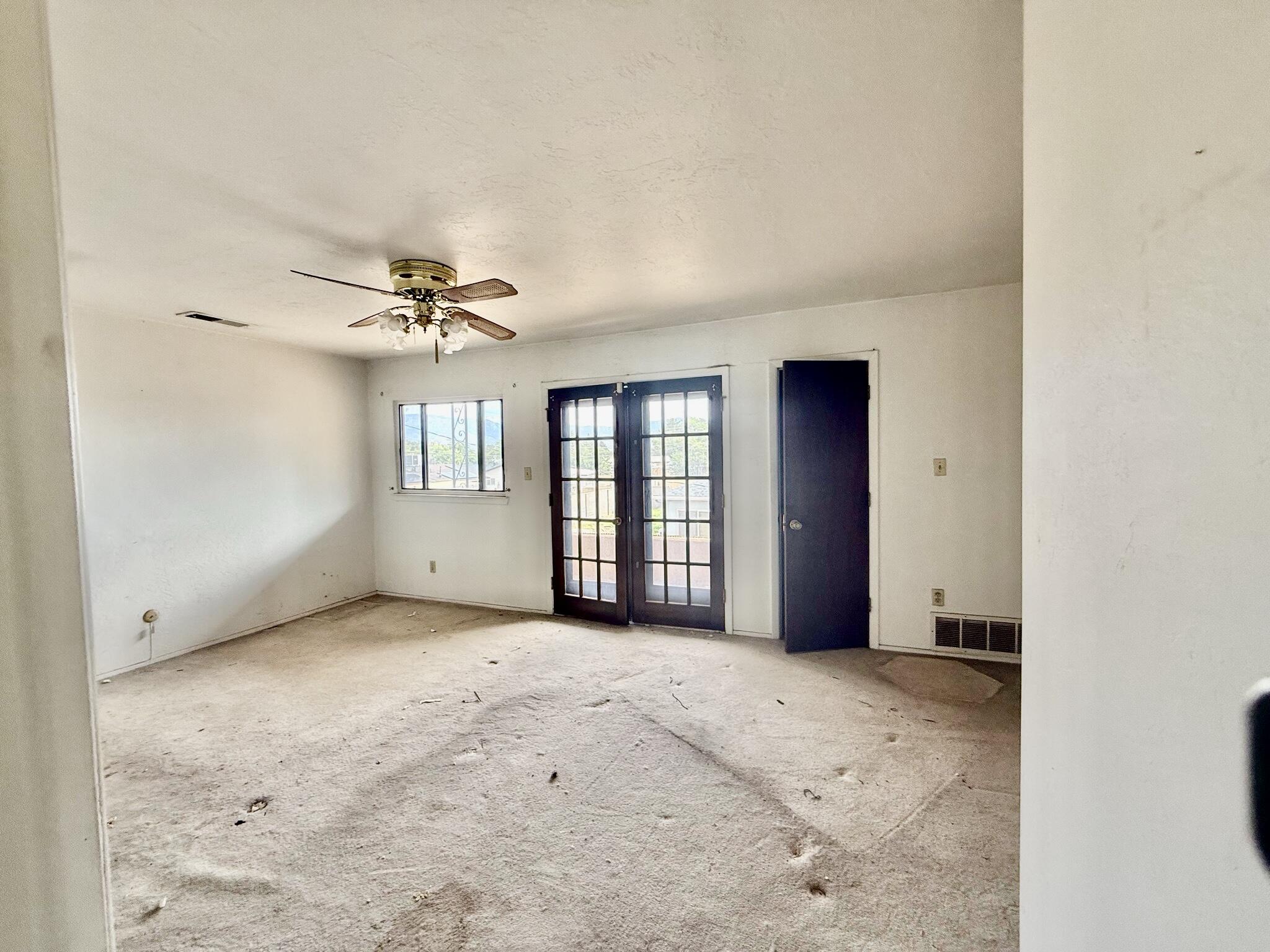 Photo 16 — 1353 SAN LORENZO Avenue NW