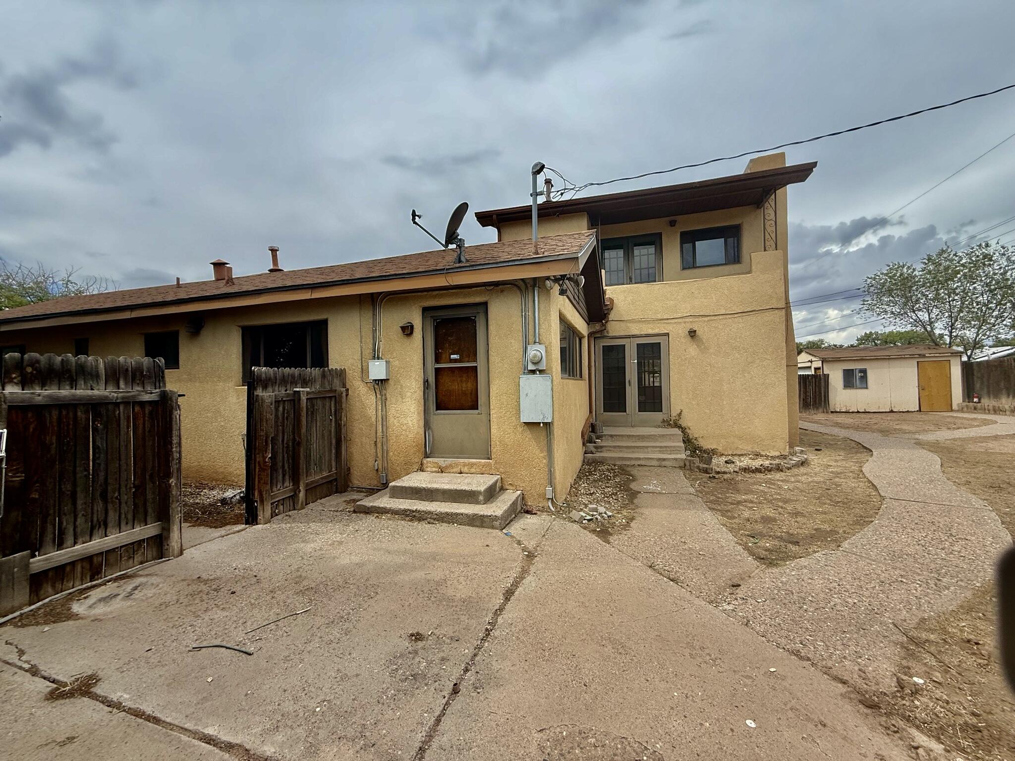 Photo 11 — 1353 SAN LORENZO Avenue NW