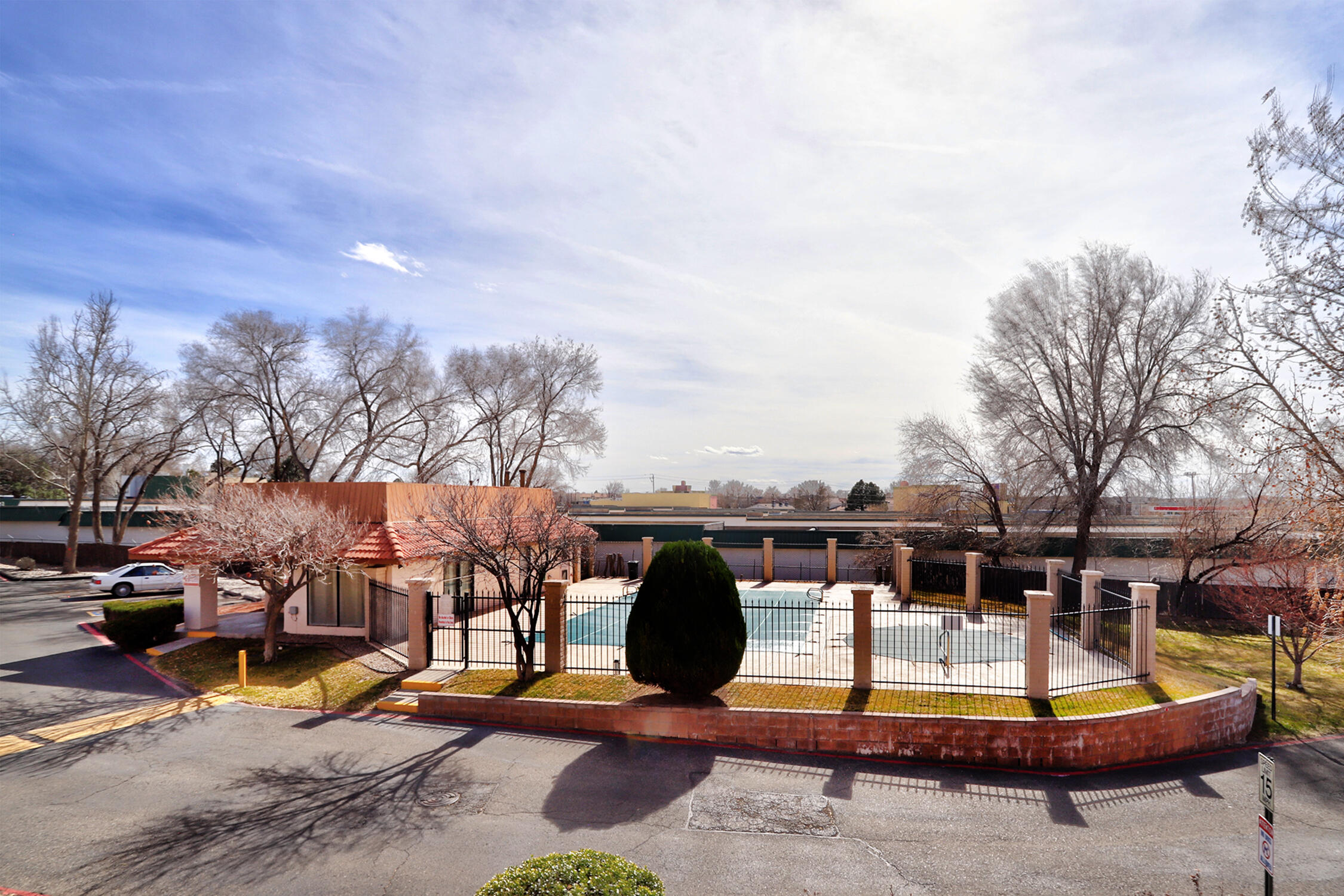 Photo 4 — 5945 McKinney Drive NE