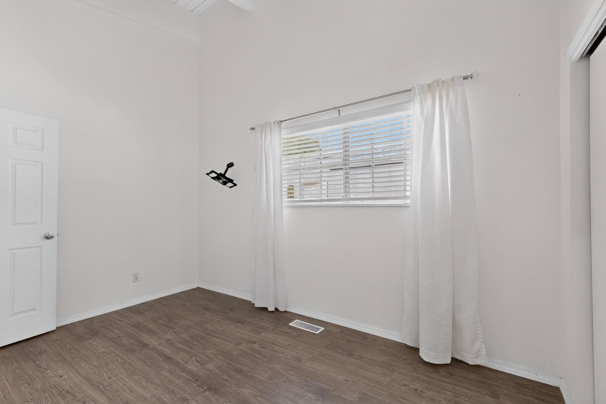 Photo 14 — 2433 Paisano Street NE