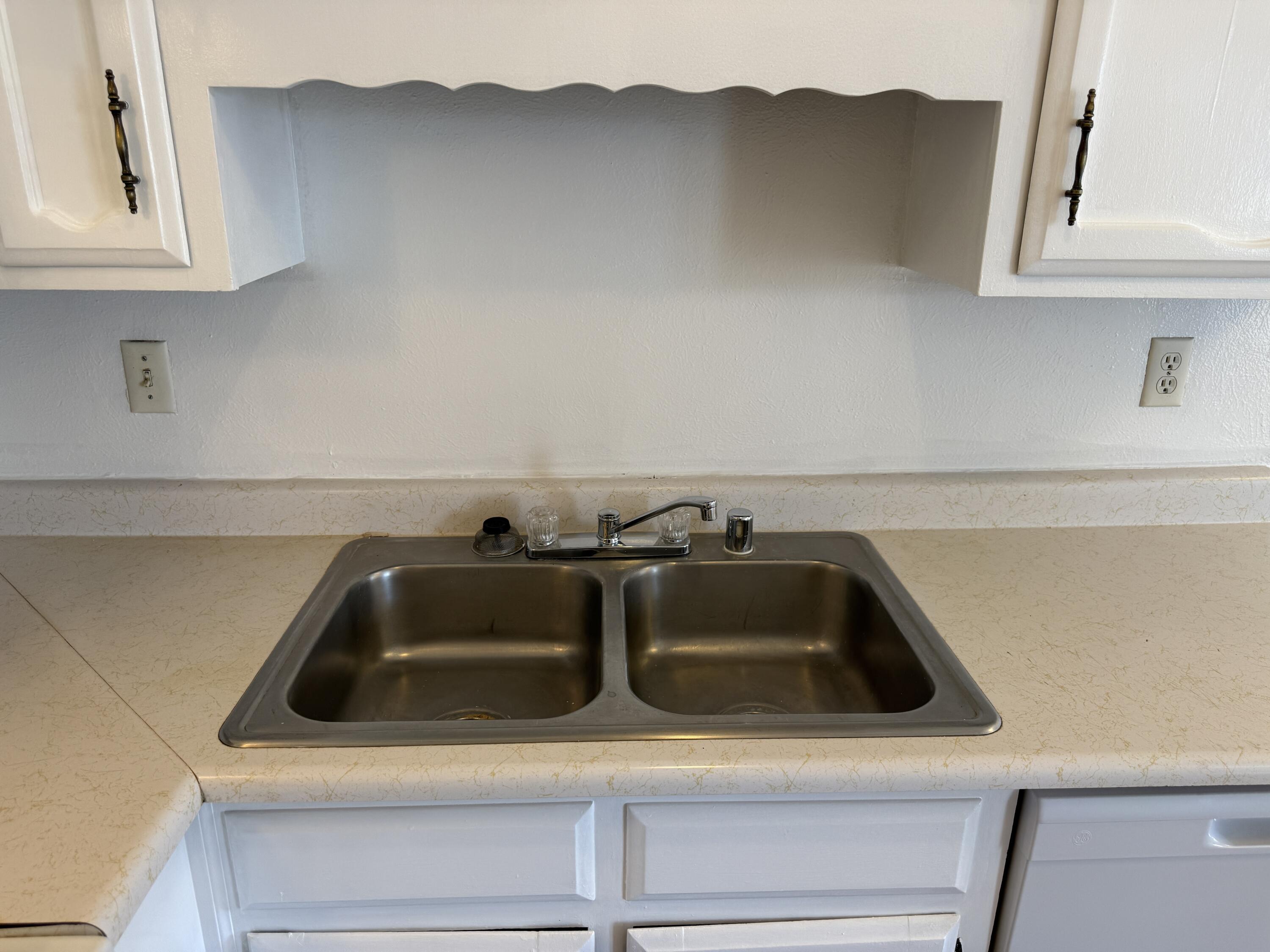 Photo 15 — 12205 Eric Court NE C