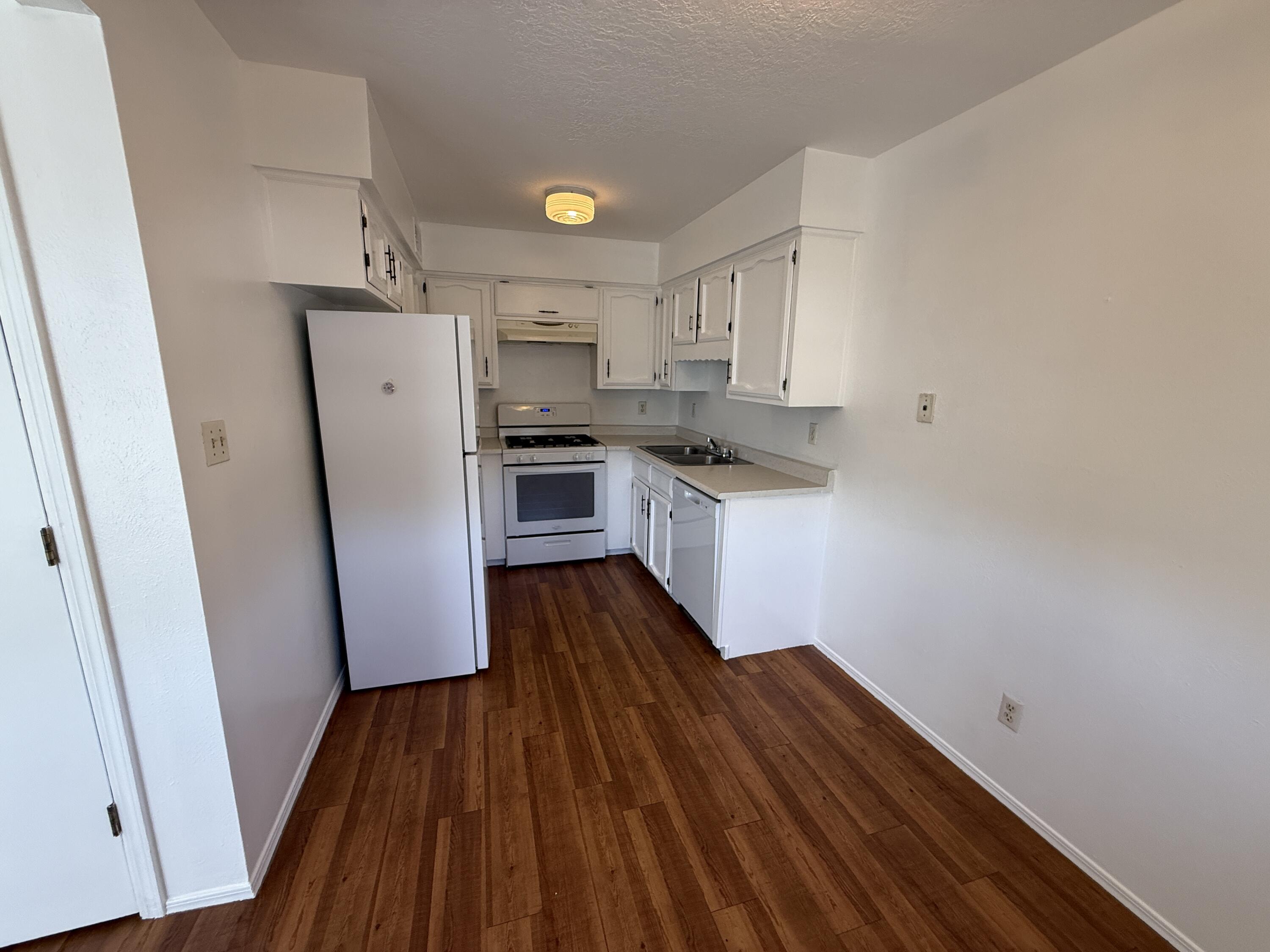 Photo 12 — 12205 Eric Court NE C