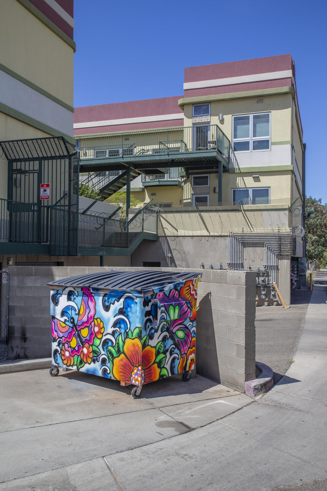 Photo 4 — 110 Richmond Drive SE UNIT 204