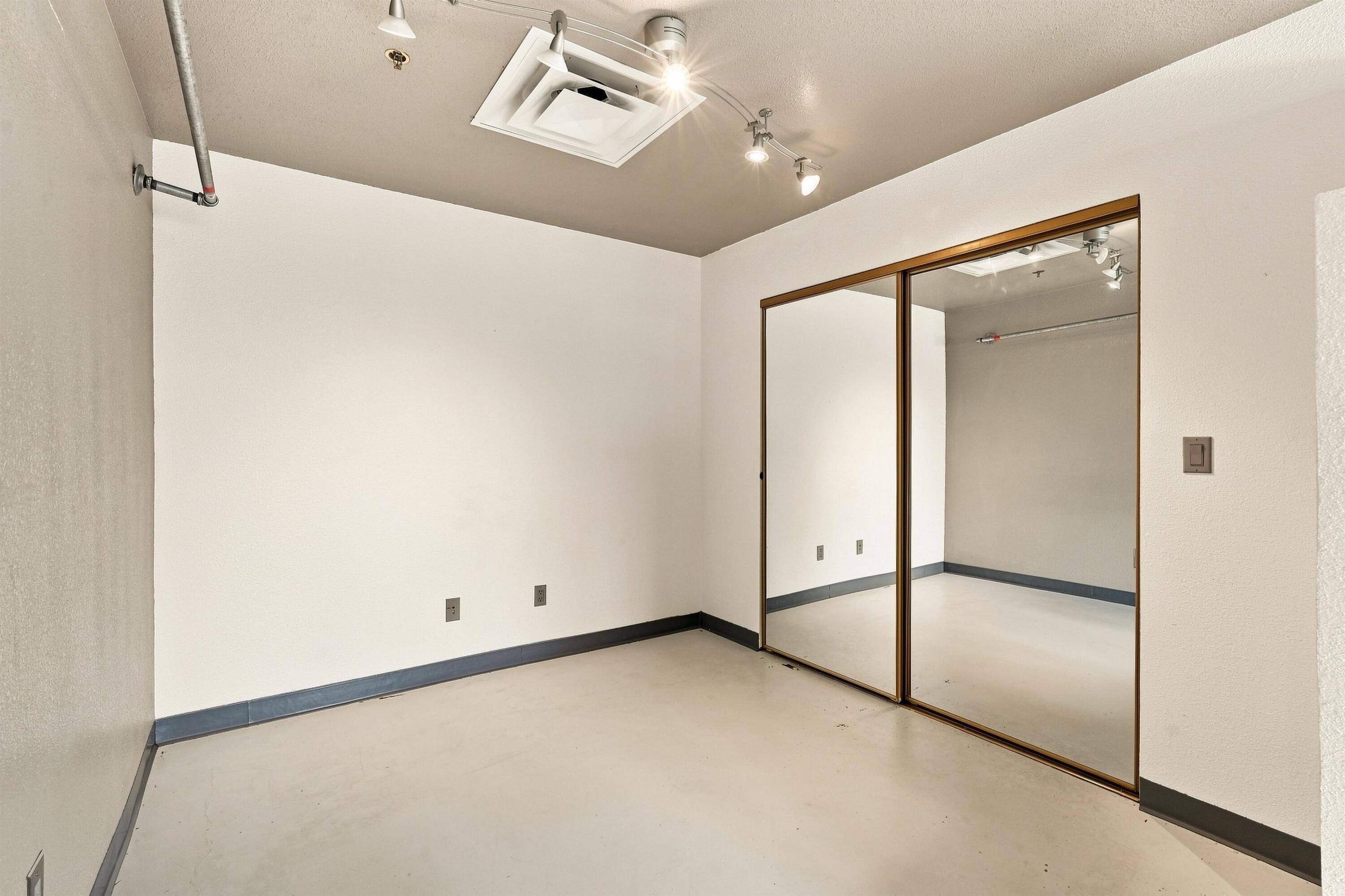 Photo 12 — 610 Central Avenue SE 4G