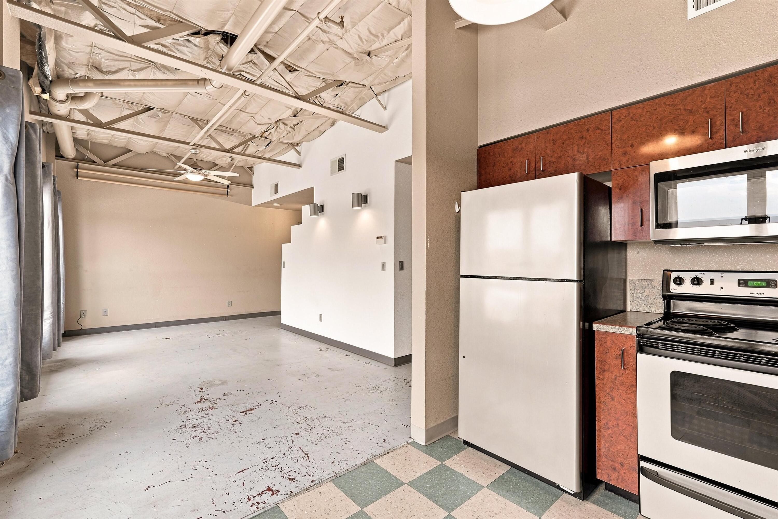 Photo 6 — 610 Central Avenue SE 4G
