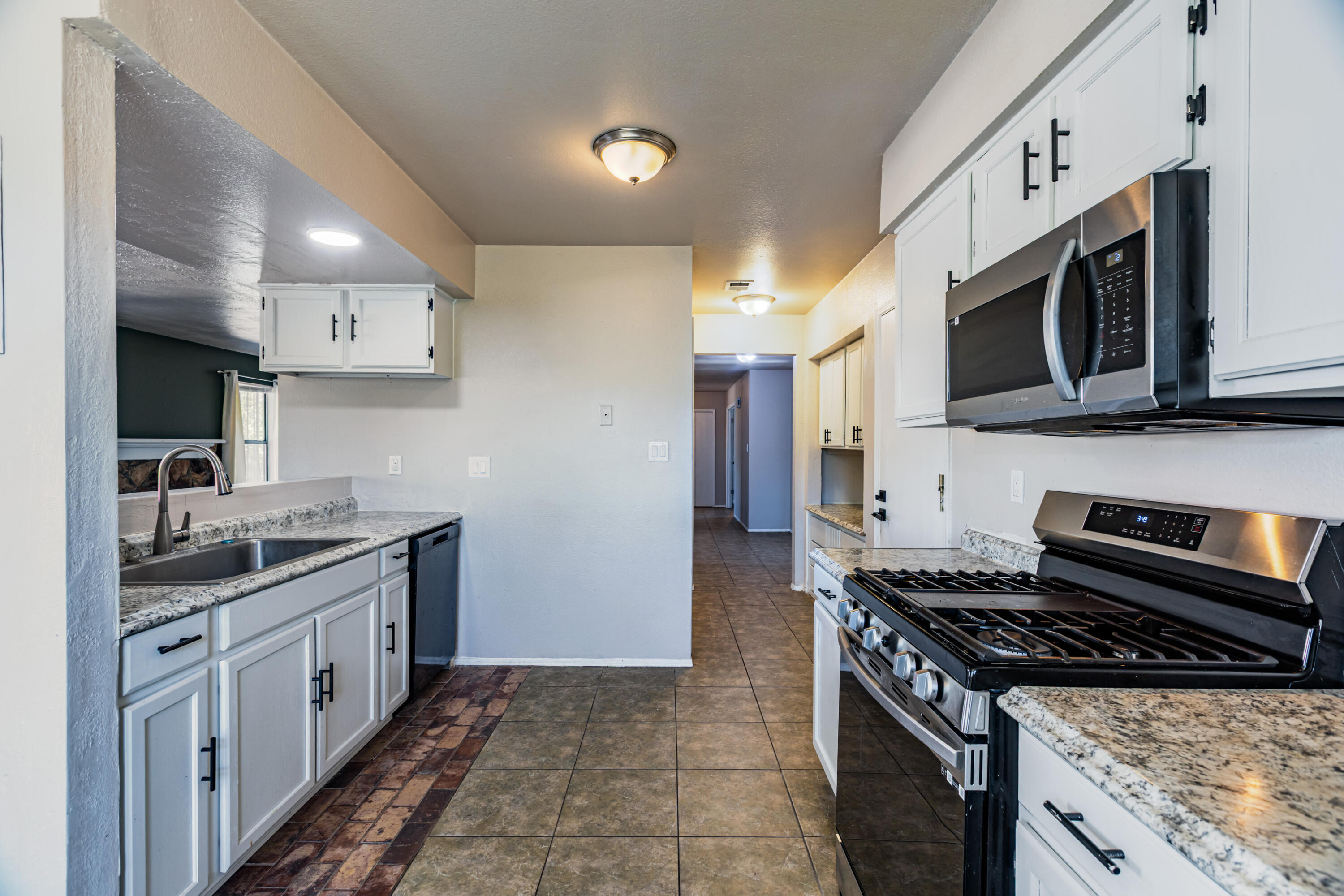 Photo 20 — 4701 Aqua Marine Drive NE