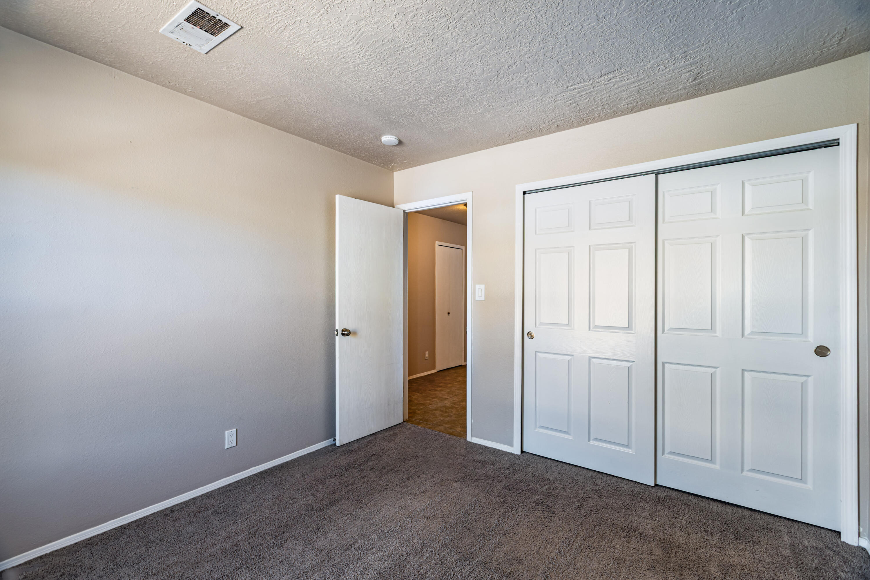 Photo 17 — 4701 Aqua Marine Drive NE