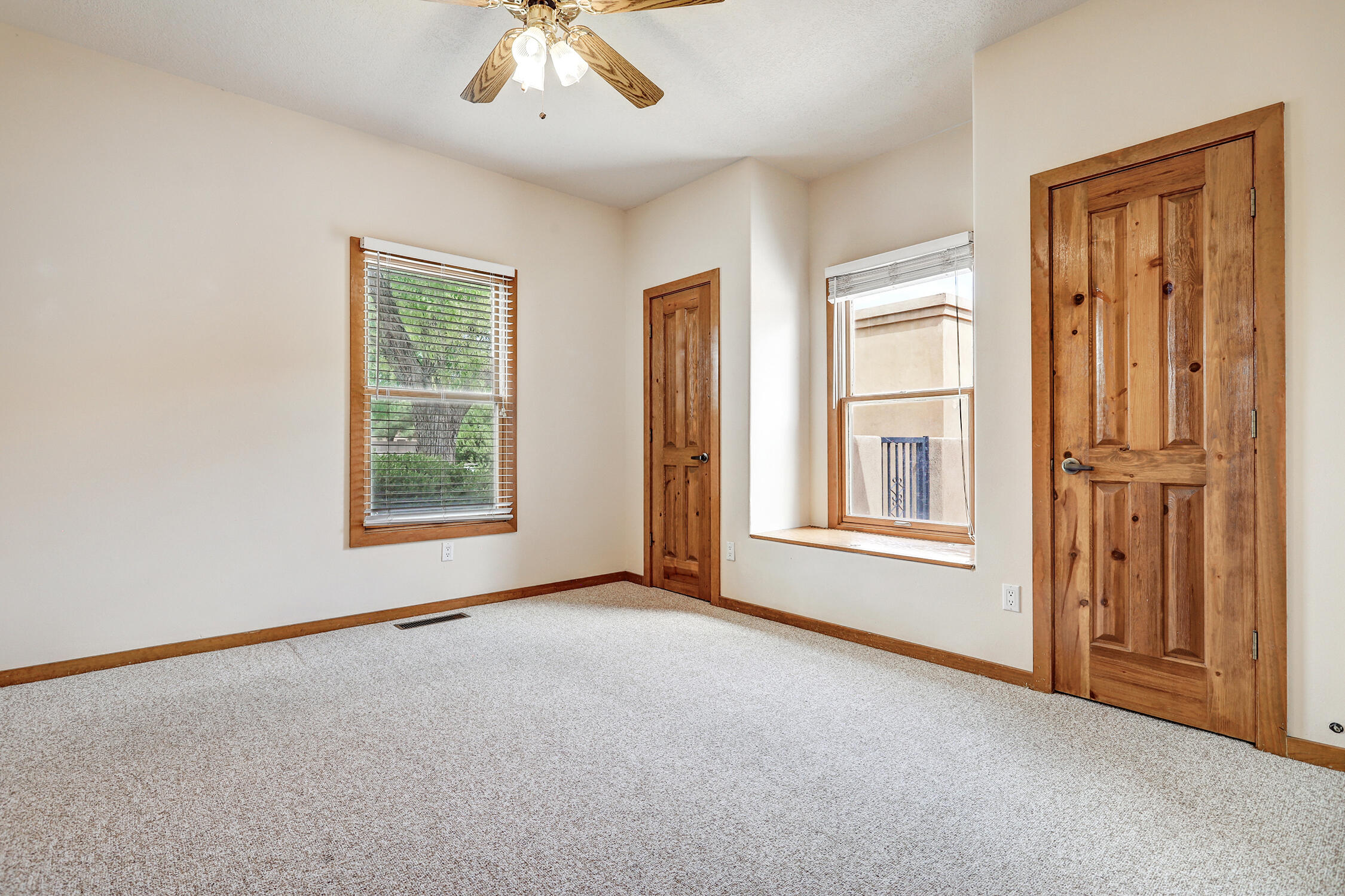 Photo 12 — 308 Nicklaus Drive SE