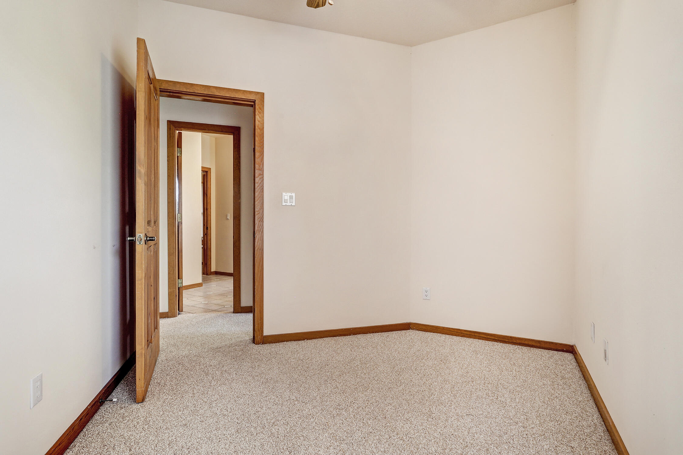 Photo 9 — 308 Nicklaus Drive SE