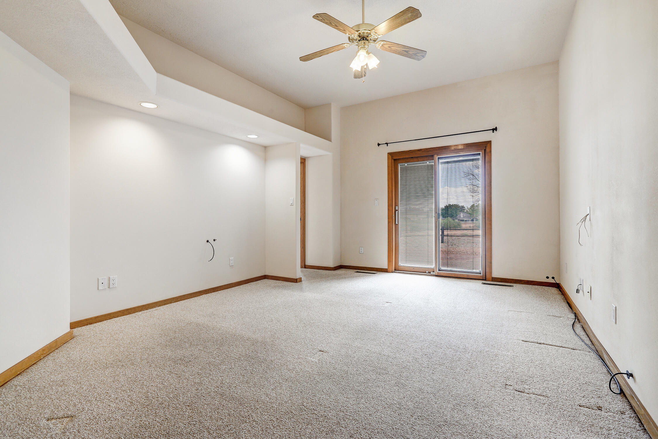 Photo 8 — 308 Nicklaus Drive SE