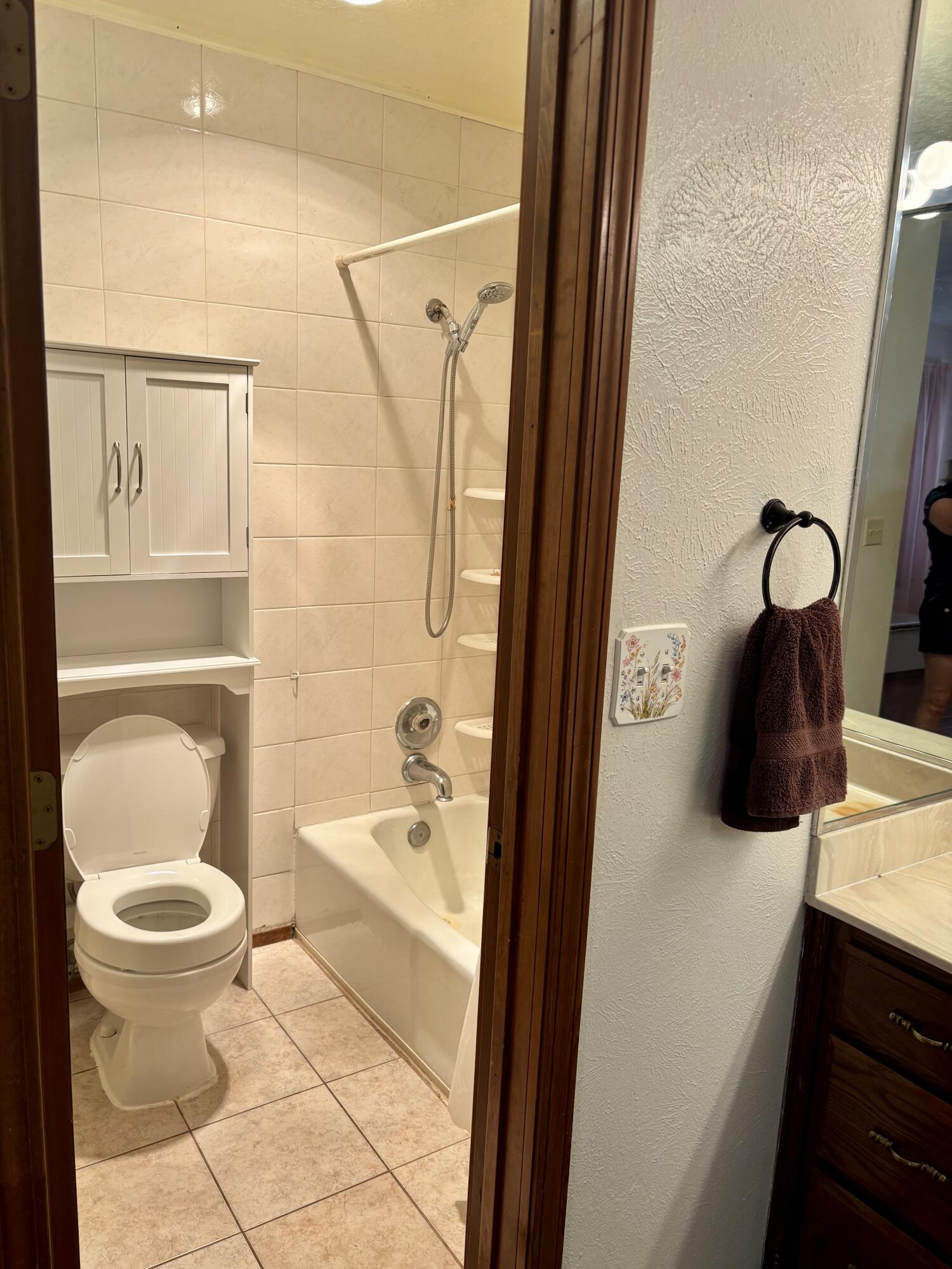 Photo 10 — 5108 Bogart Street NW