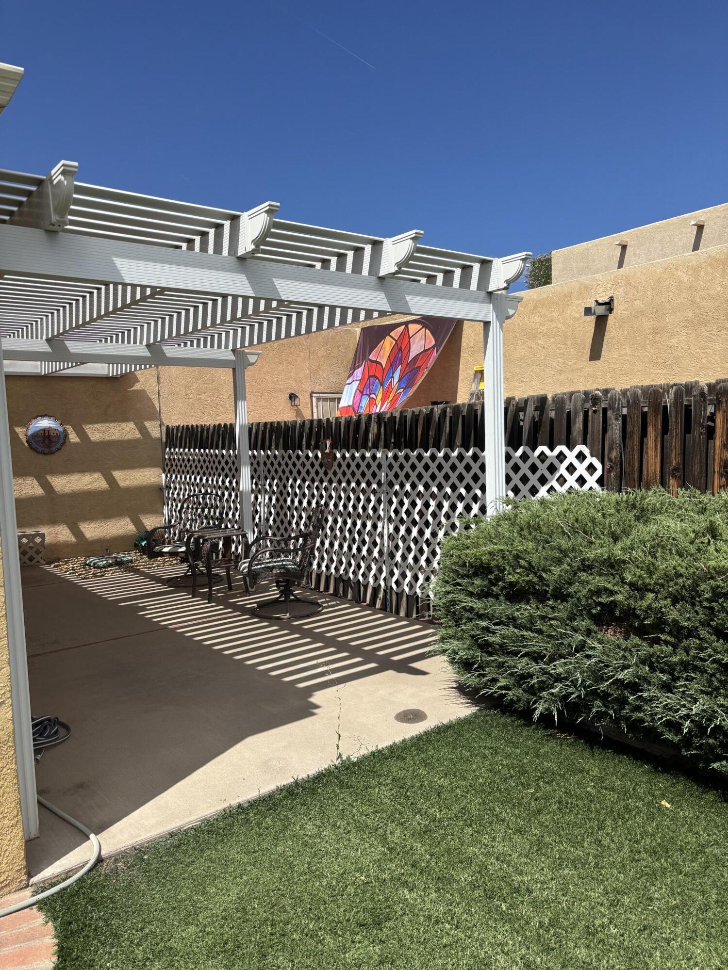 Photo 2 — 5108 Bogart Street NW