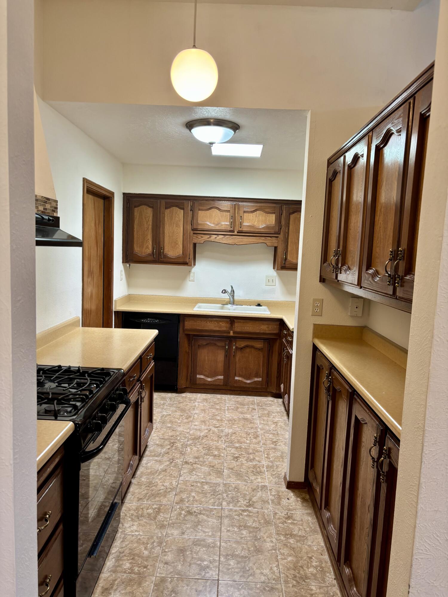 Photo 15 — 5108 Bogart Street NW