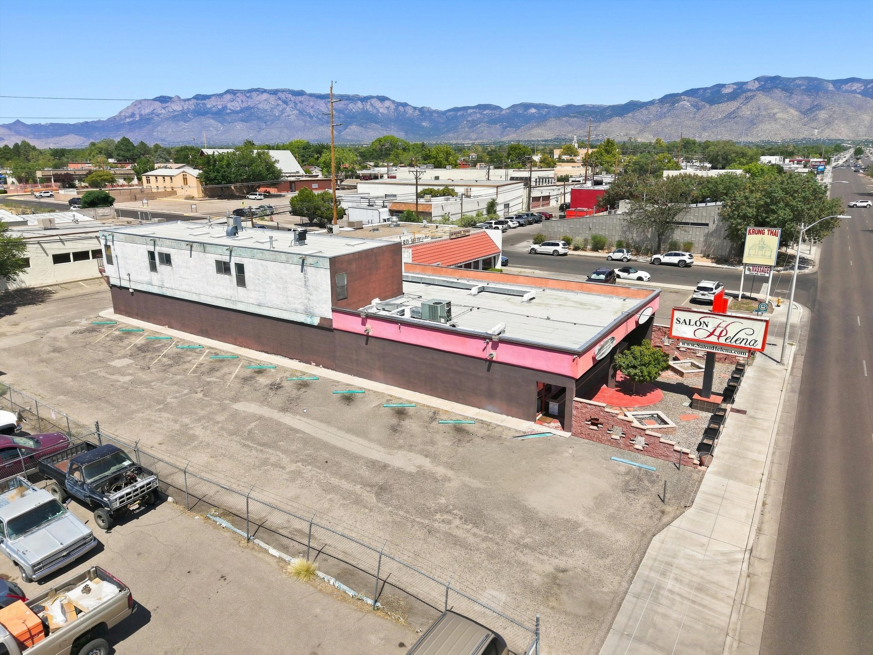 Photo 5 — 7913-7915 Menaul Boulevard NE