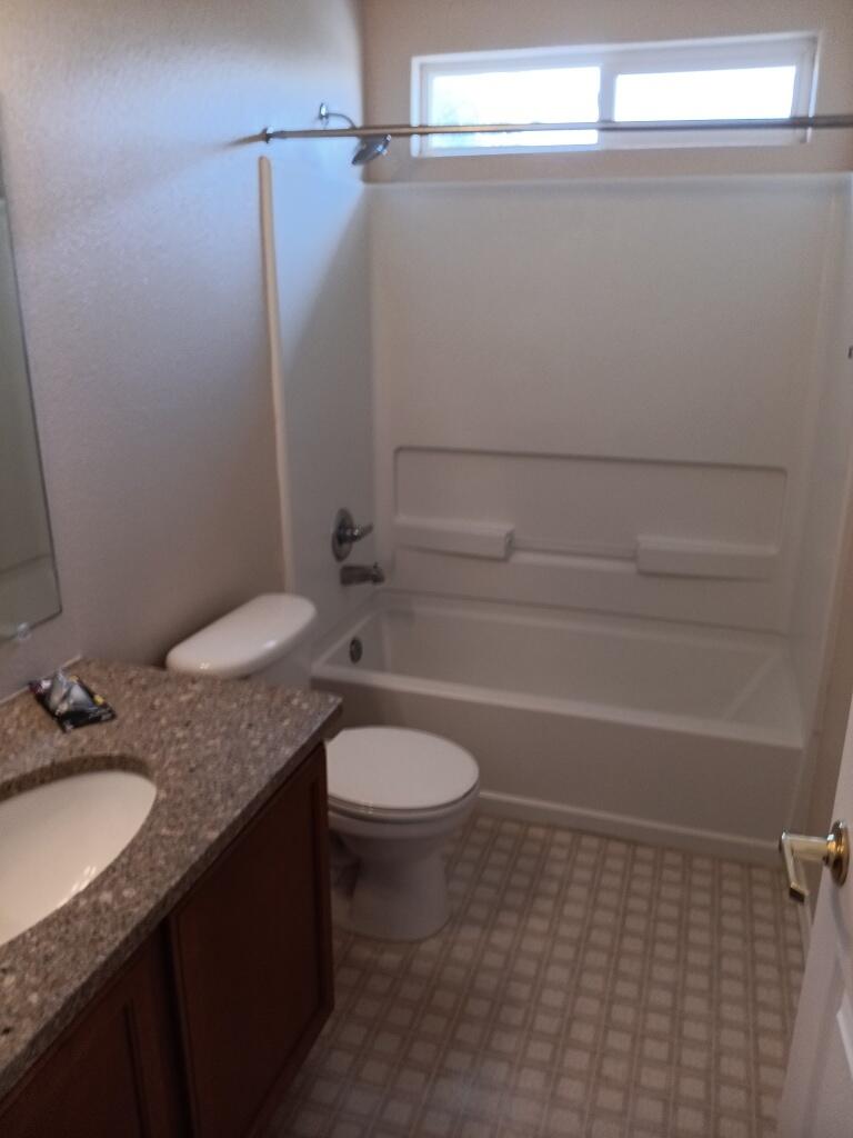 Photo 5 — 1809 Black Gold Street SE
