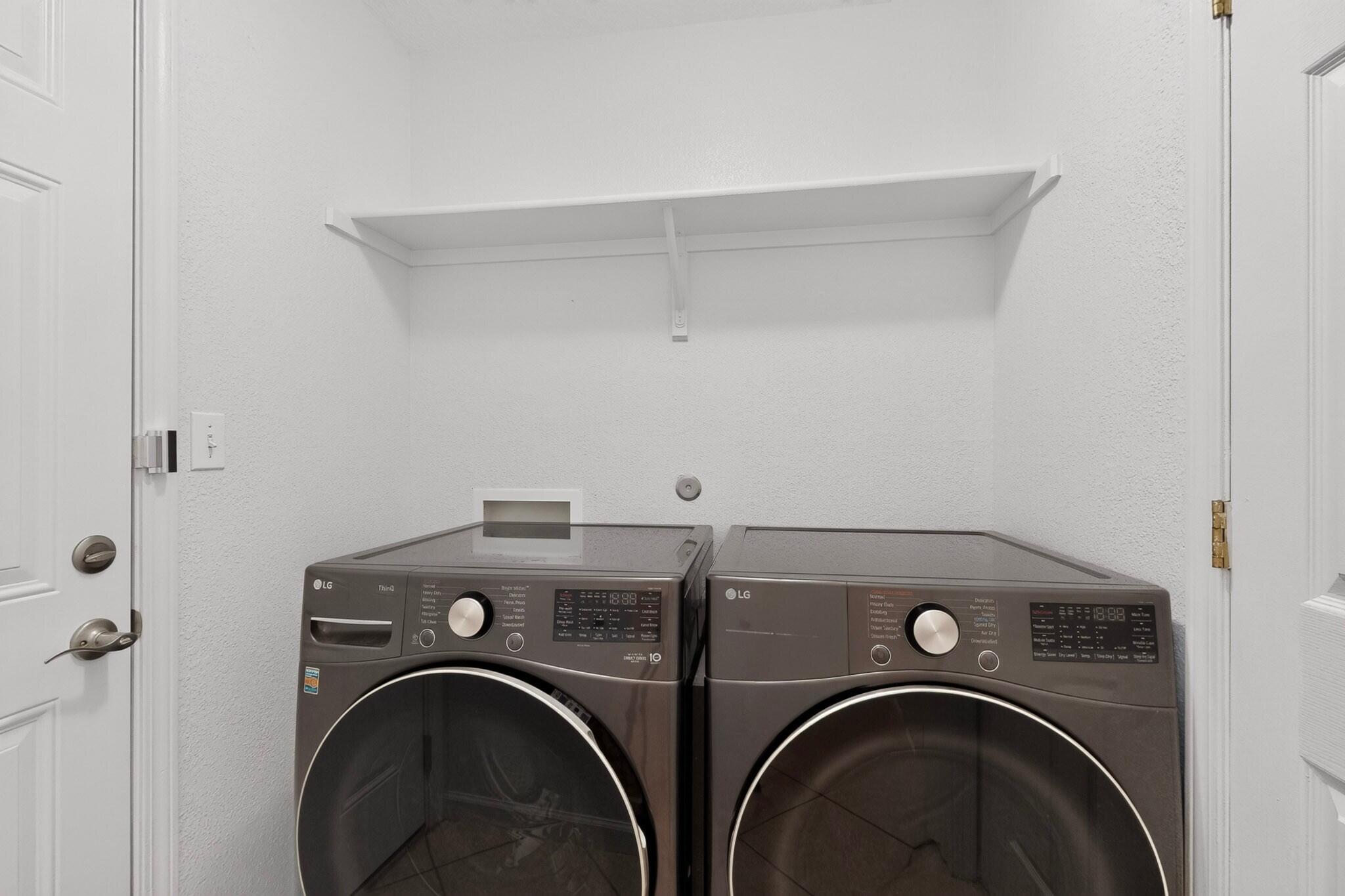 Photo 9 — 4801 Irving Boulevard NW UNIT 1302