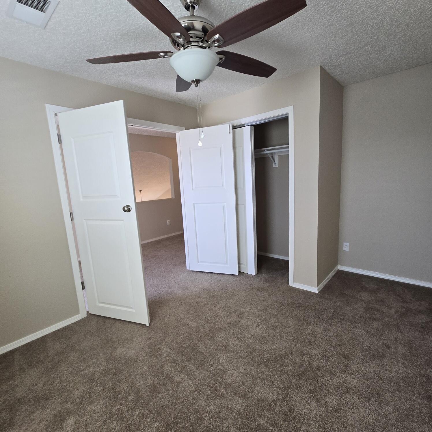 Photo 11 — 6912 Vista Del Sol Drive NW