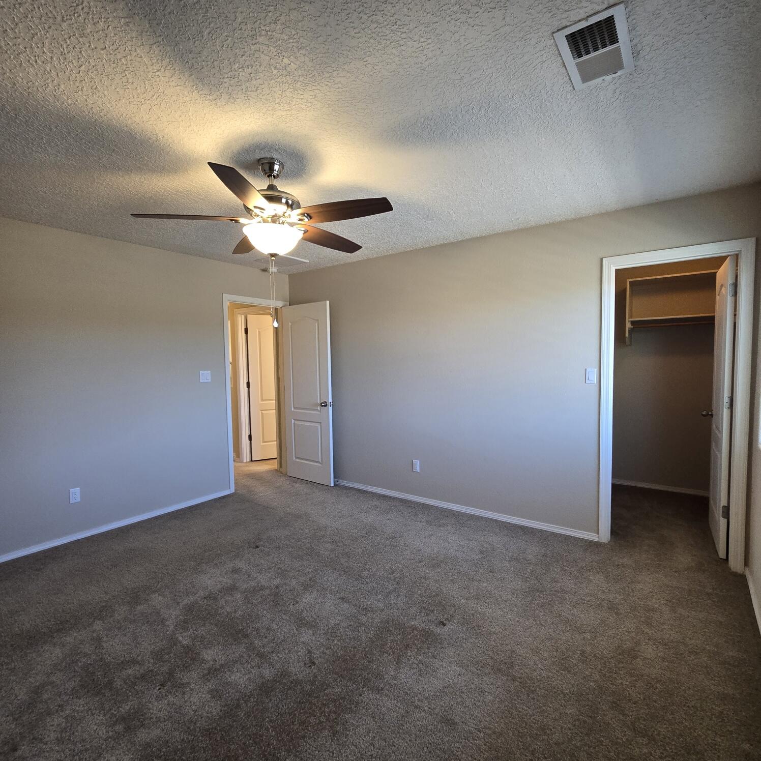Photo 5 — 6912 Vista Del Sol Drive NW