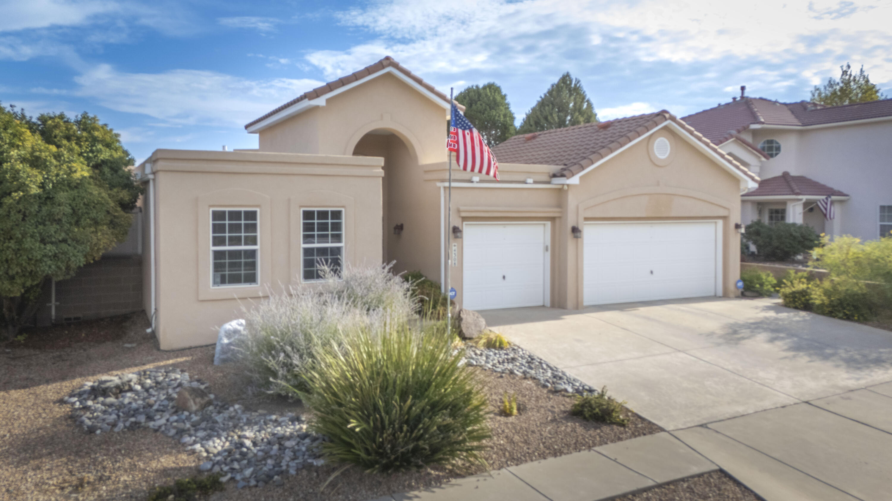 Photo 18 — 4308 Rancho Centro NW