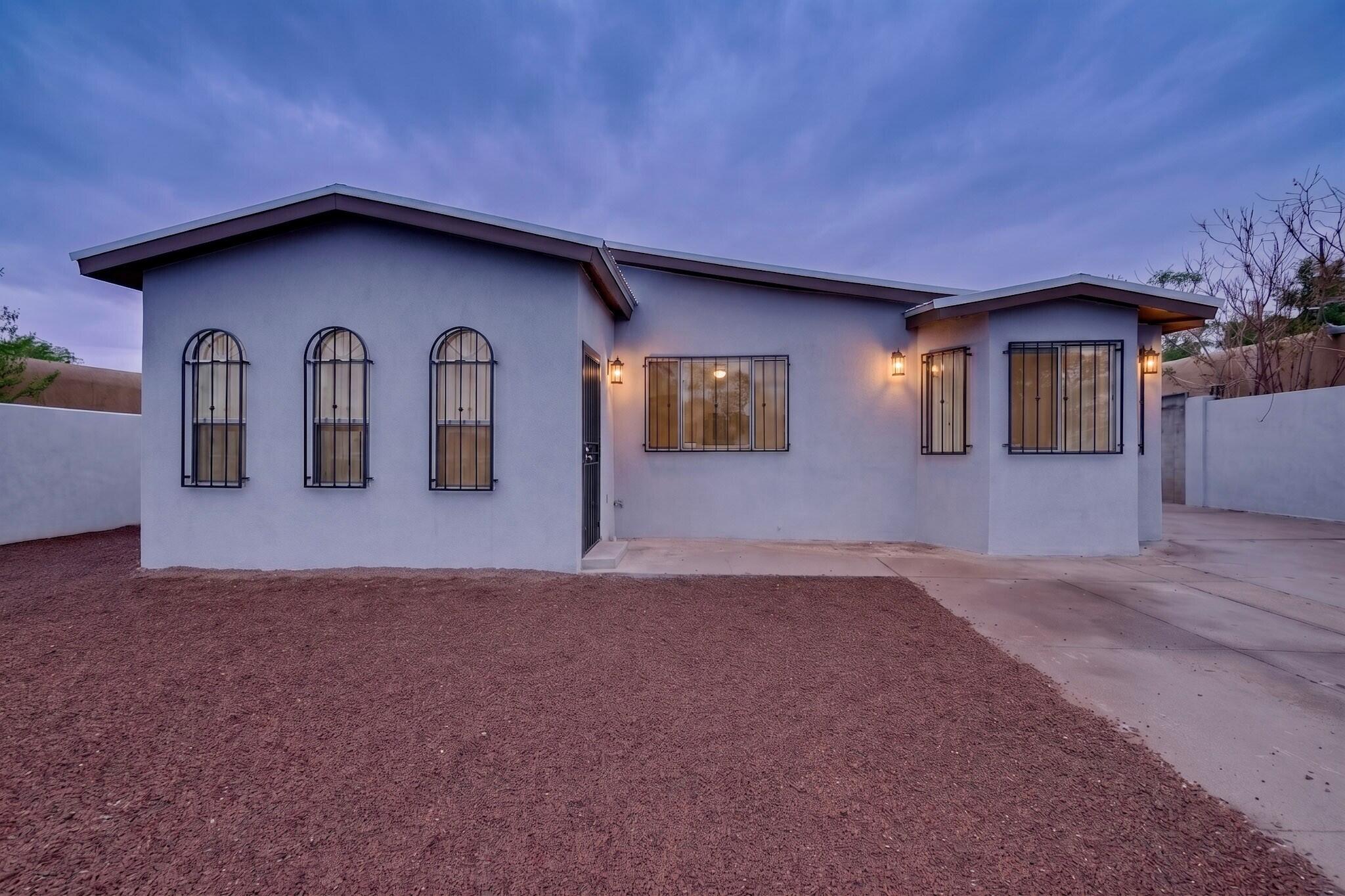 8101 Kathryn Avenue SE, Albuquerque, NM 87108