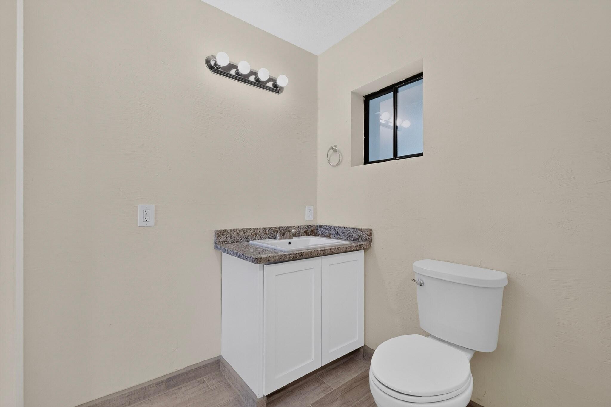 Photo 19 — 8101 Kathryn Avenue SE