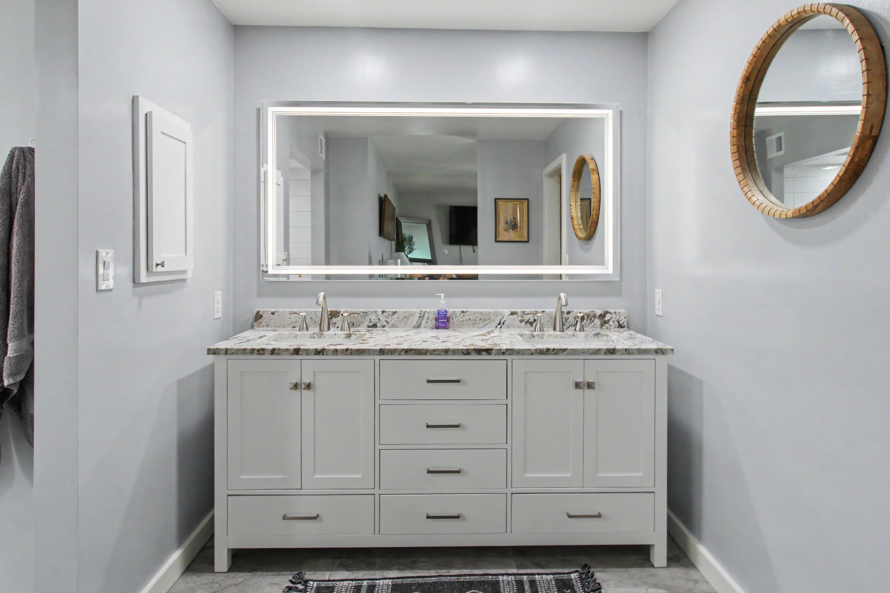 Photo 16 — 9808 Murifield Court NE