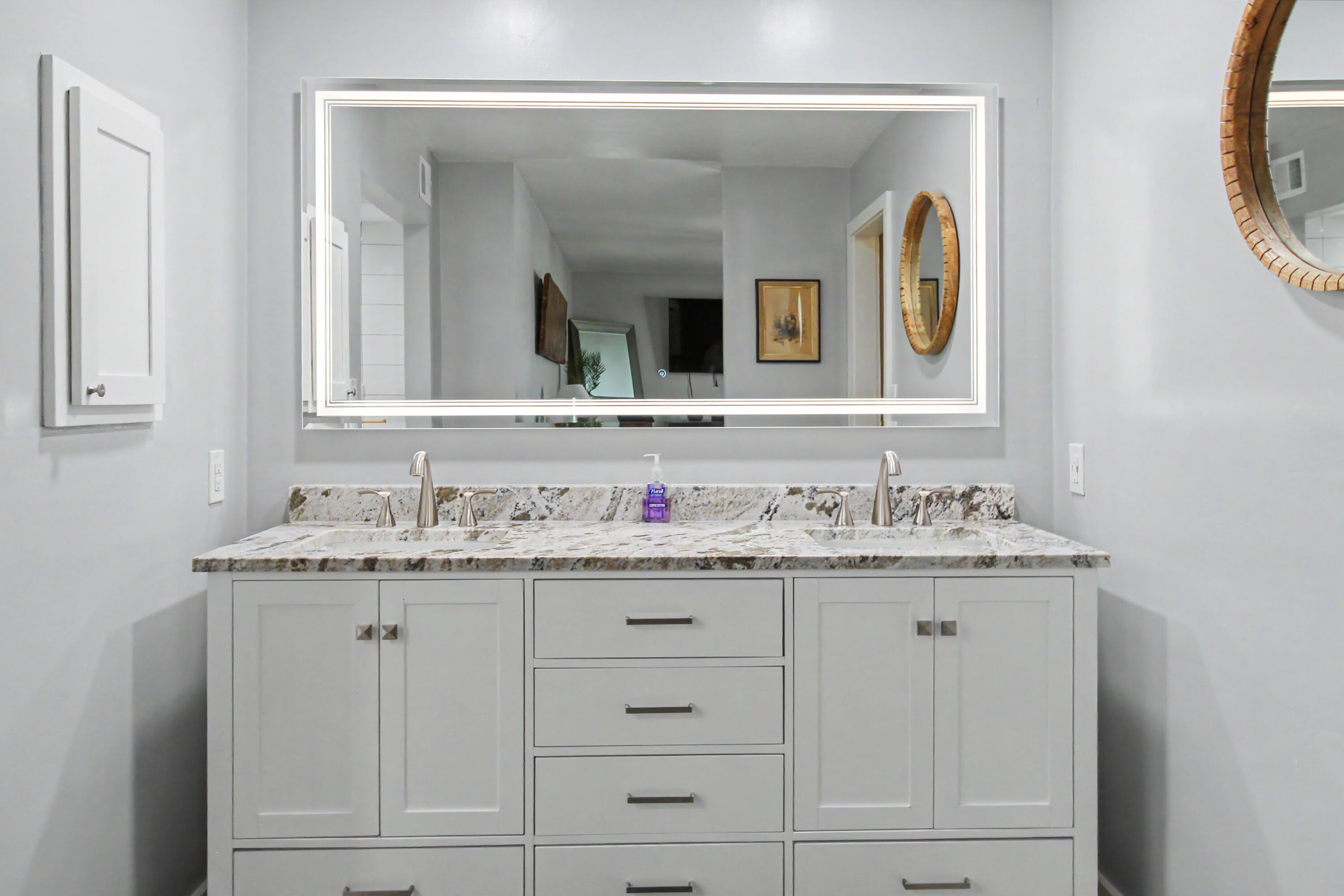 Photo 15 — 9808 Murifield Court NE