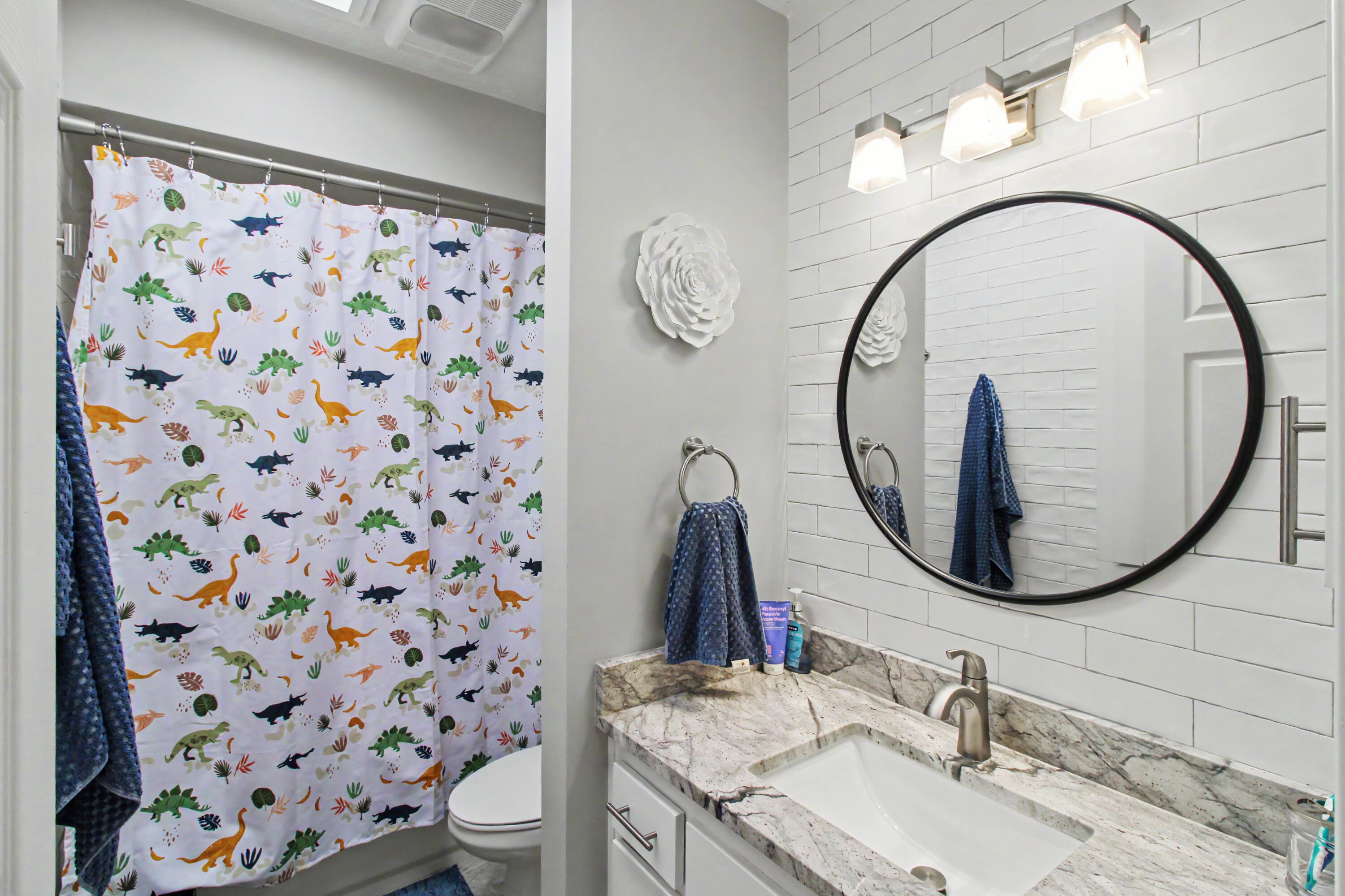Photo 9 — 9808 Murifield Court NE