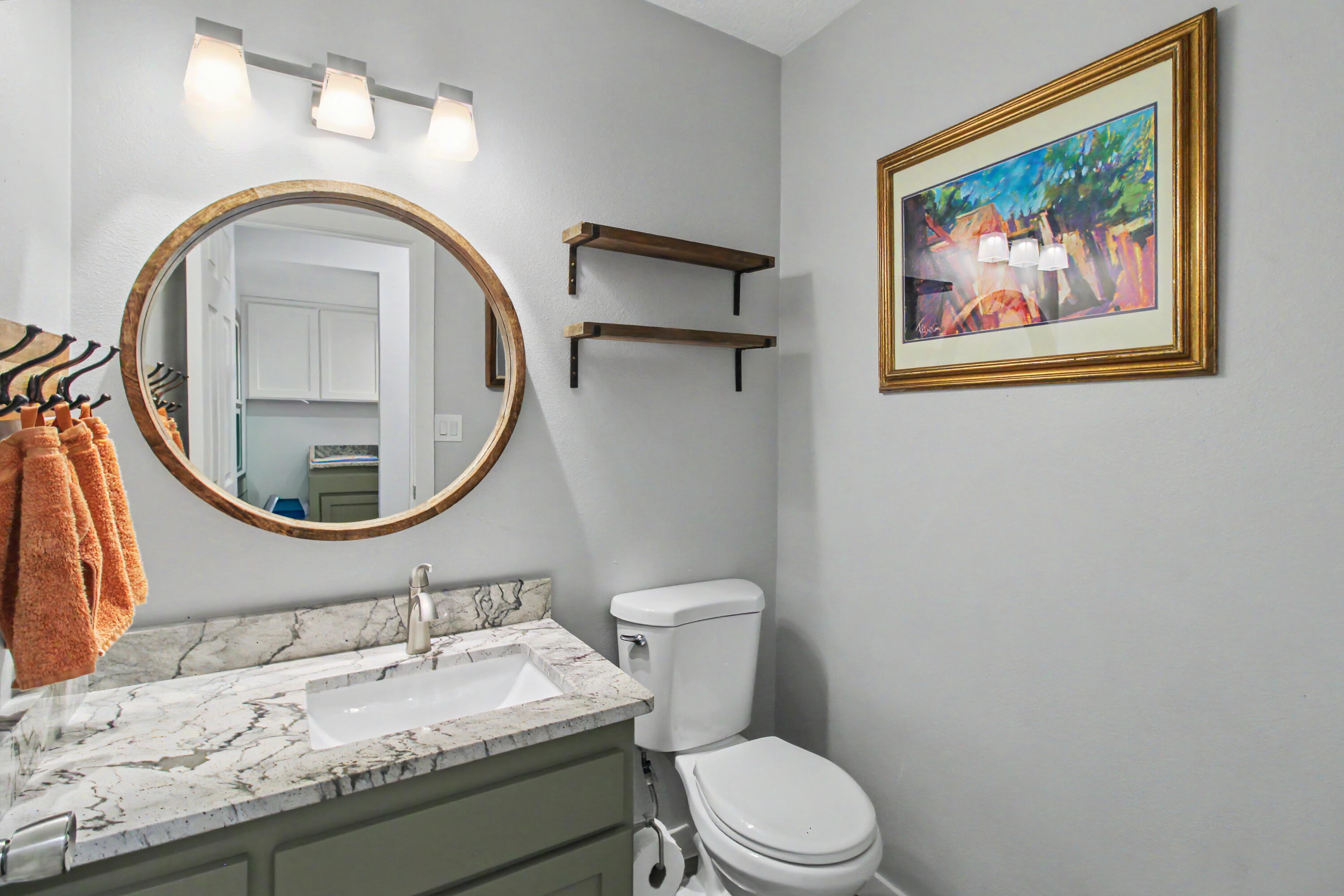 Photo 8 — 9808 Murifield Court NE
