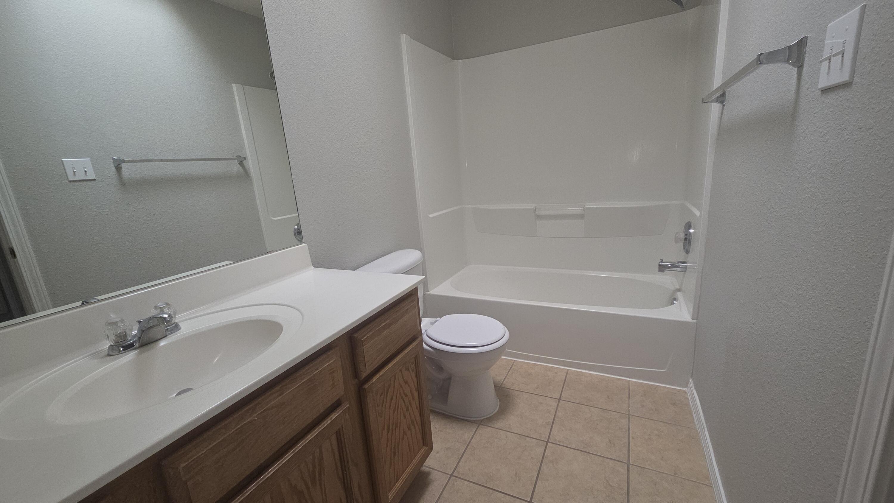 Photo 4 — 348 Soothing Meadows Drive NE