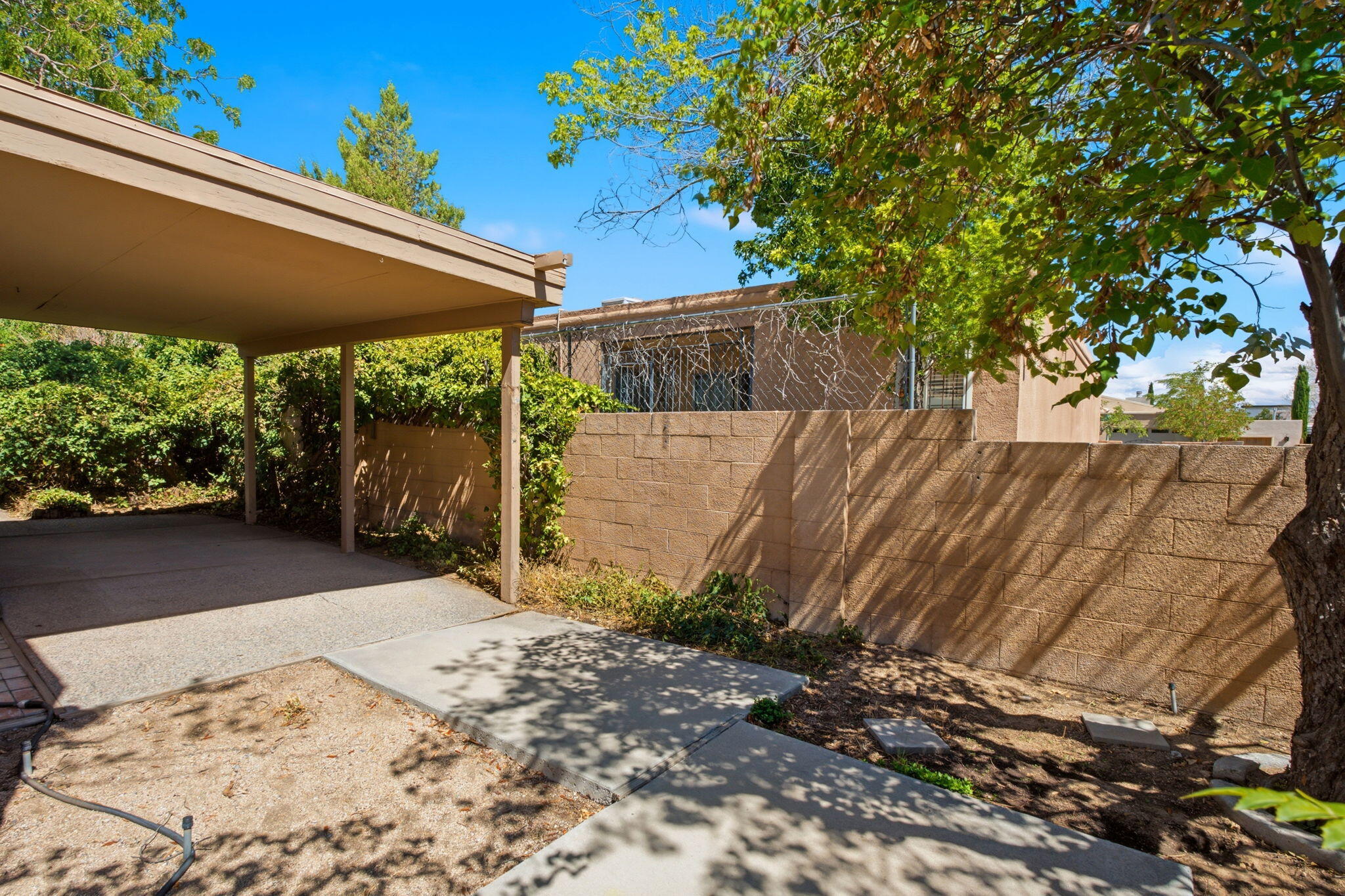 Photo 8 — 7612 Vista Cedro Court NE