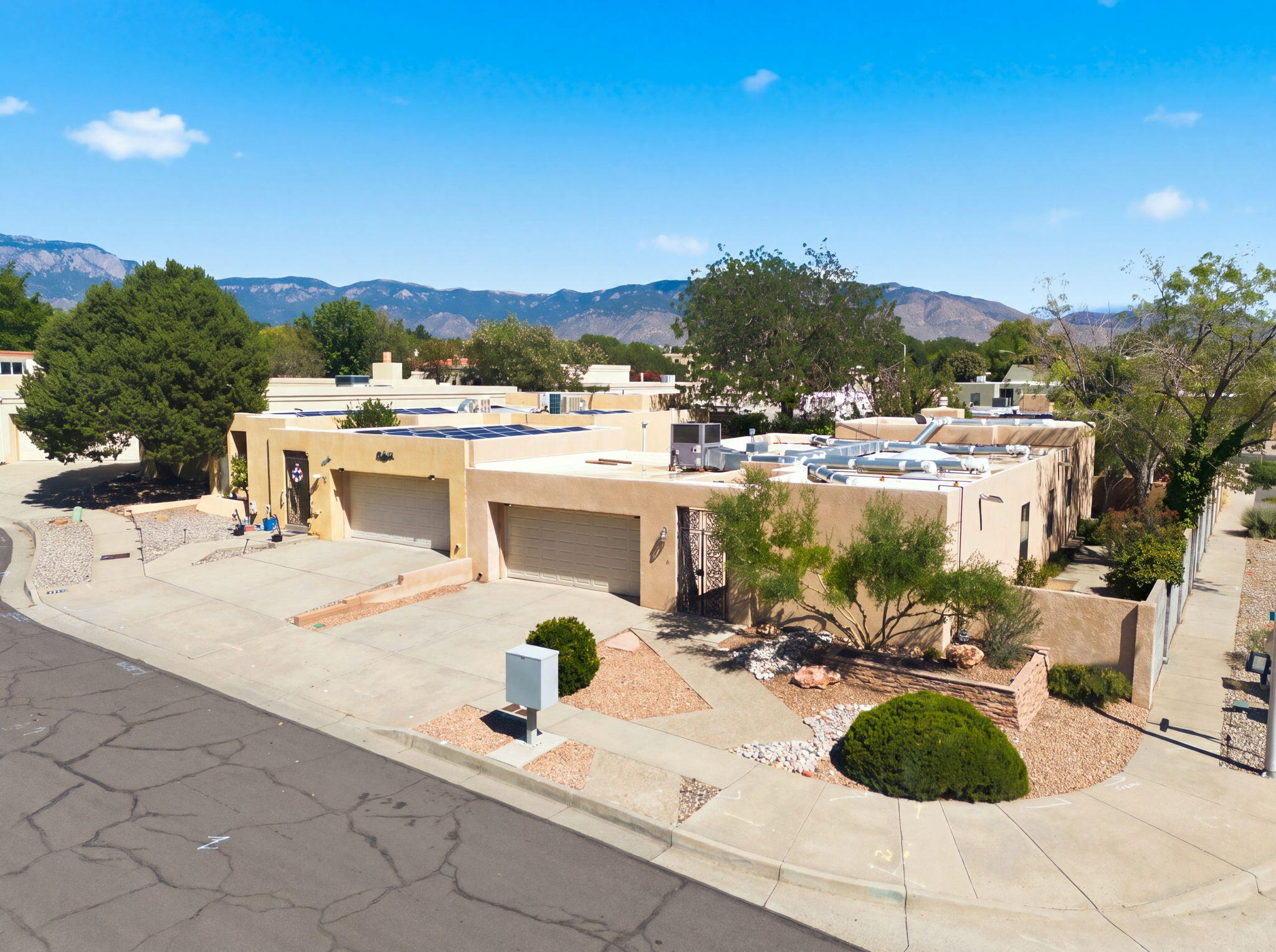 Photo 5 — 7612 Vista Cedro Court NE