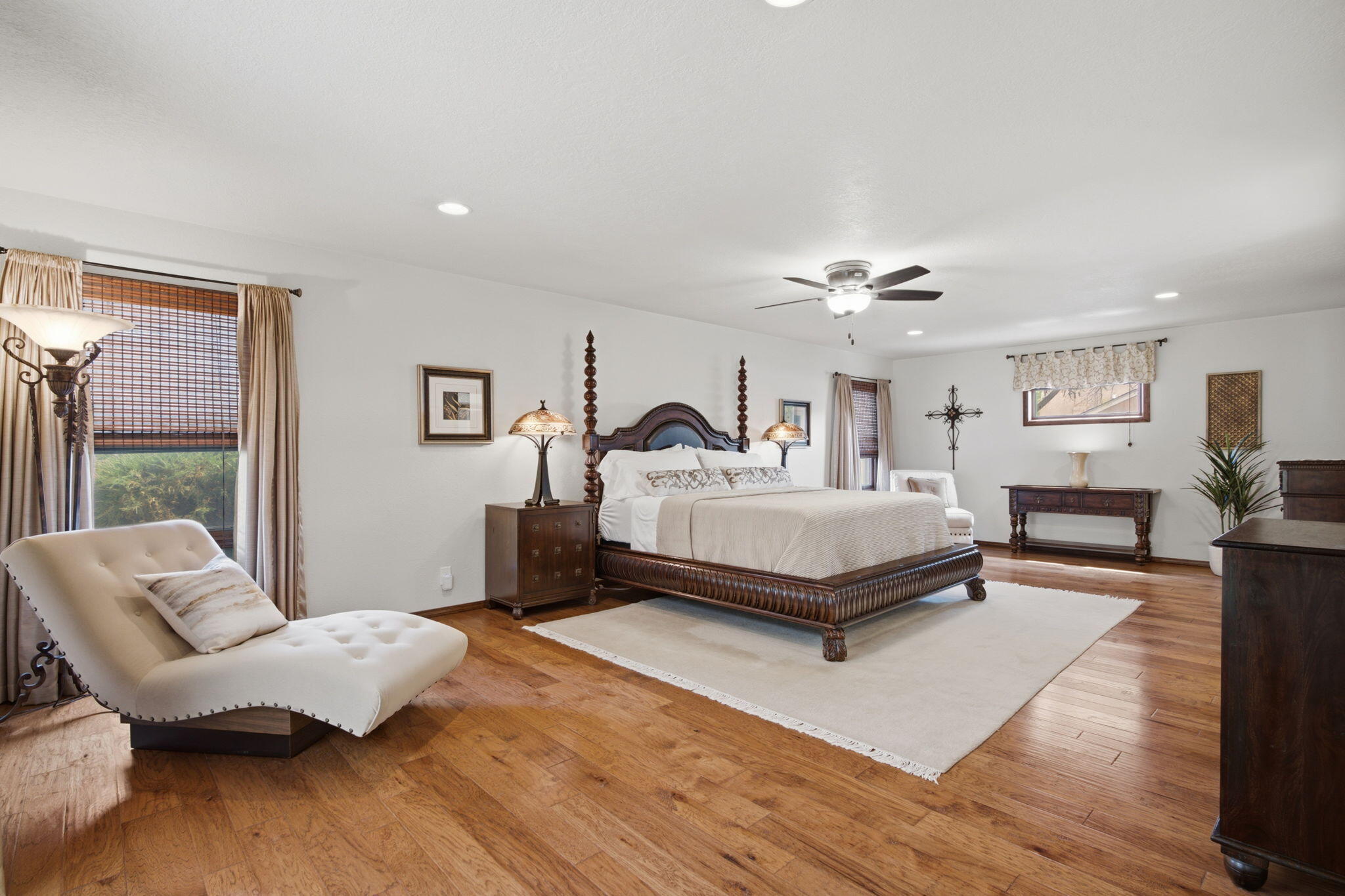 Photo 15 — 1805 Llano Court NW