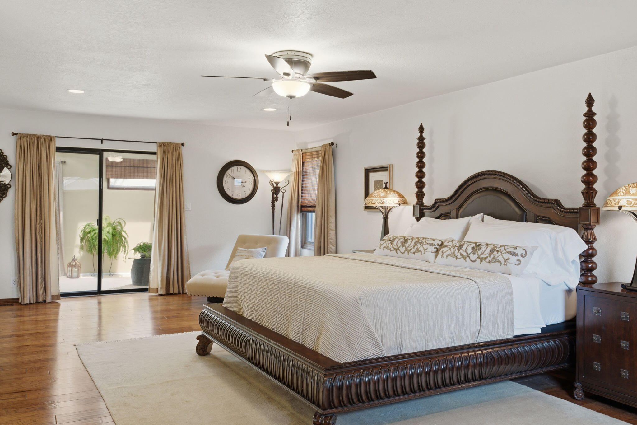 Photo 17 — 1805 Llano Court NW