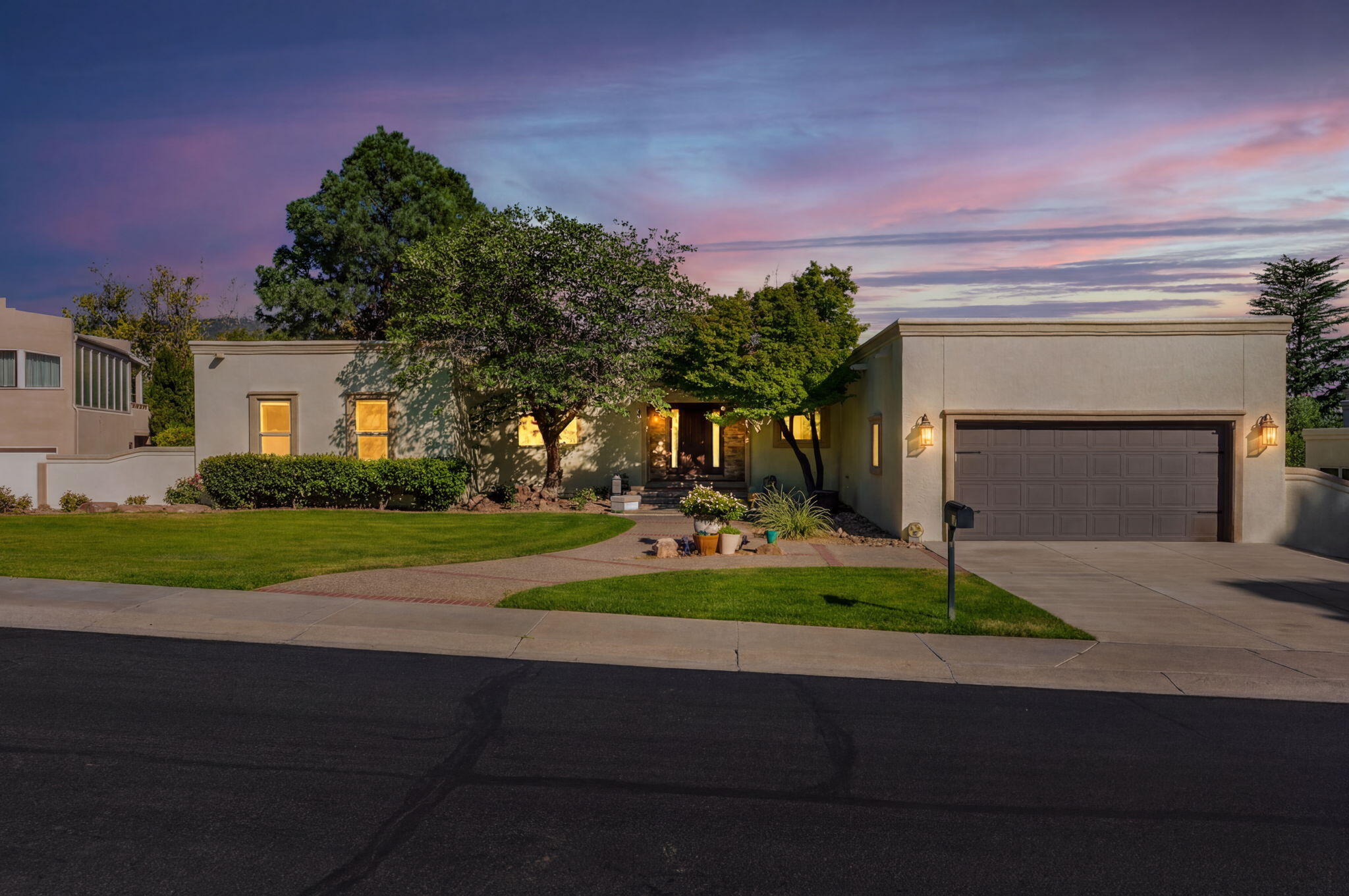 9806 Greenbrier Road NE, Albuquerque, NM 87111