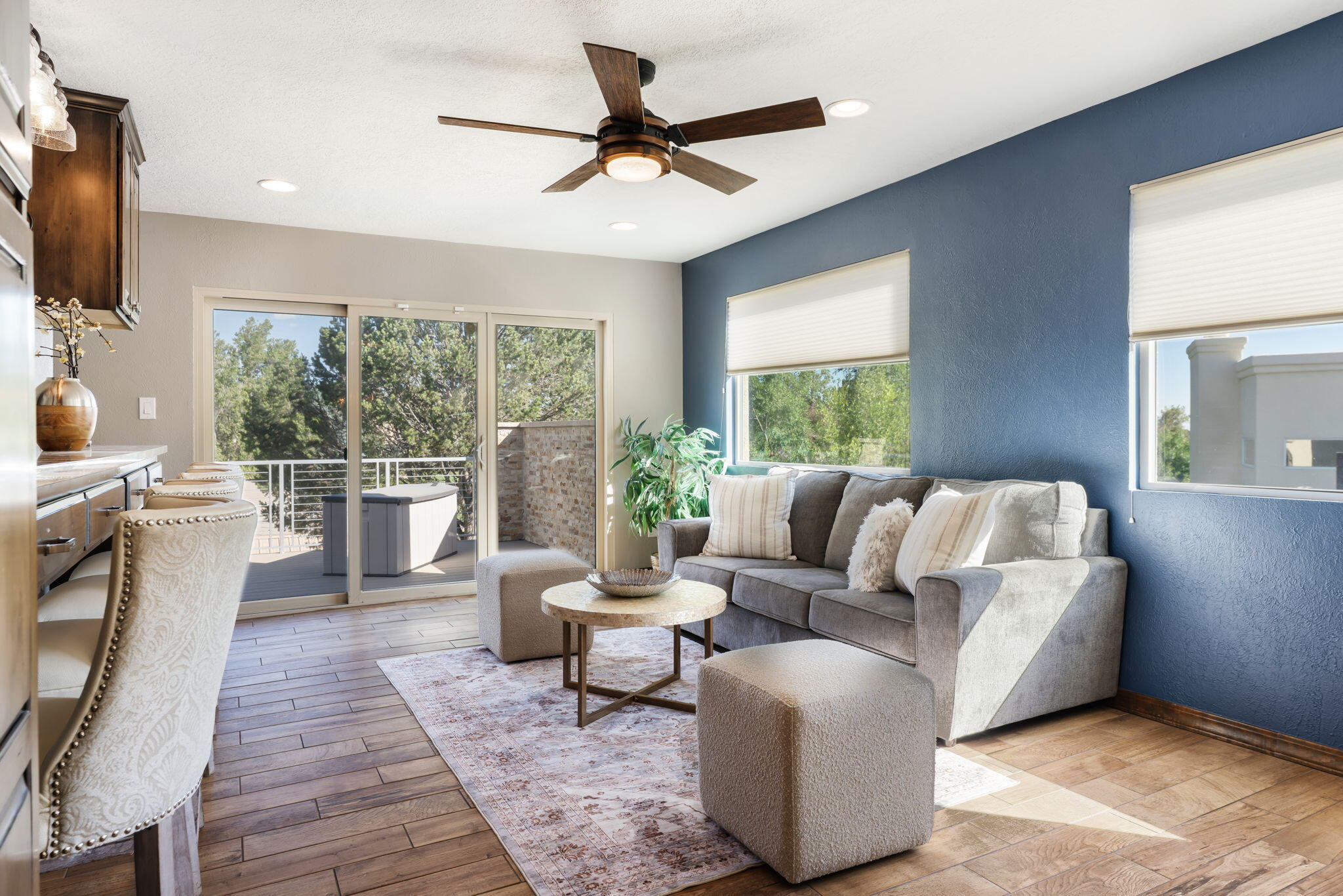 Photo 12 — 9806 Greenbrier Road NE