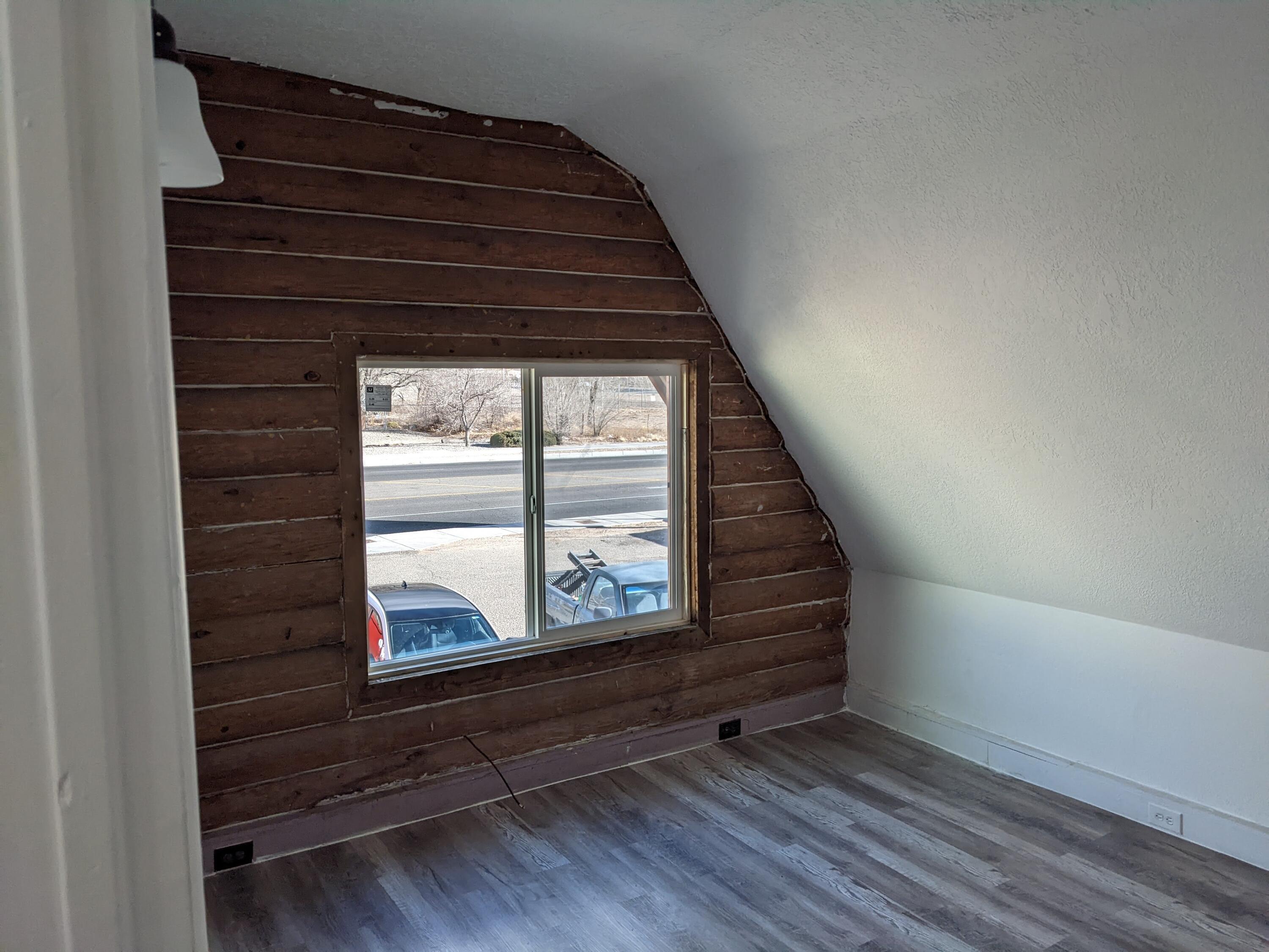 Photo 19 — 1131 Louisiana Boulevard SE