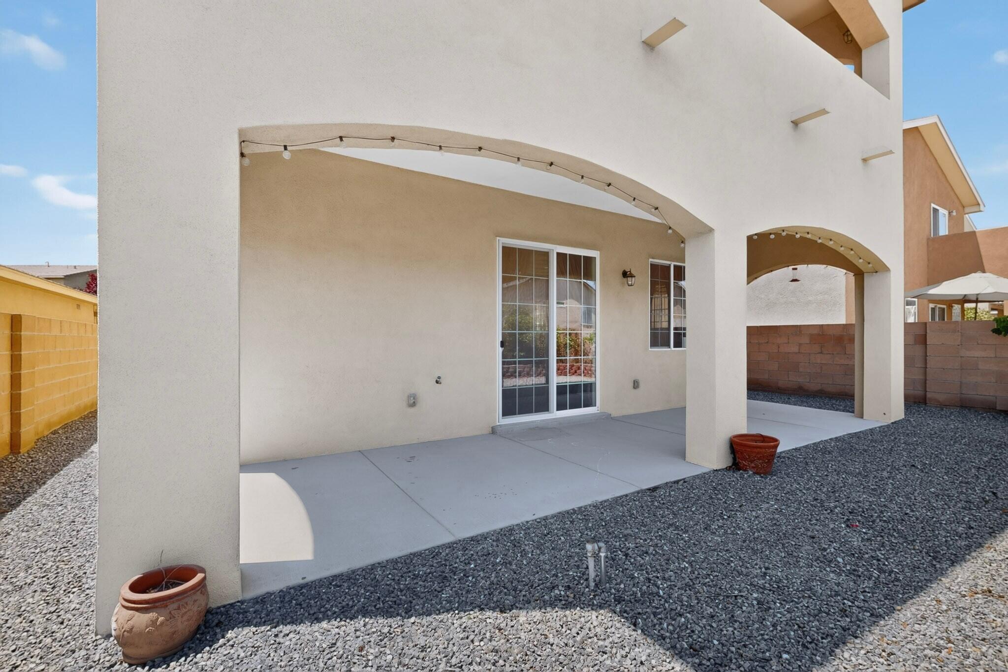 Photo 6 — 820 Serrano Pointe NW