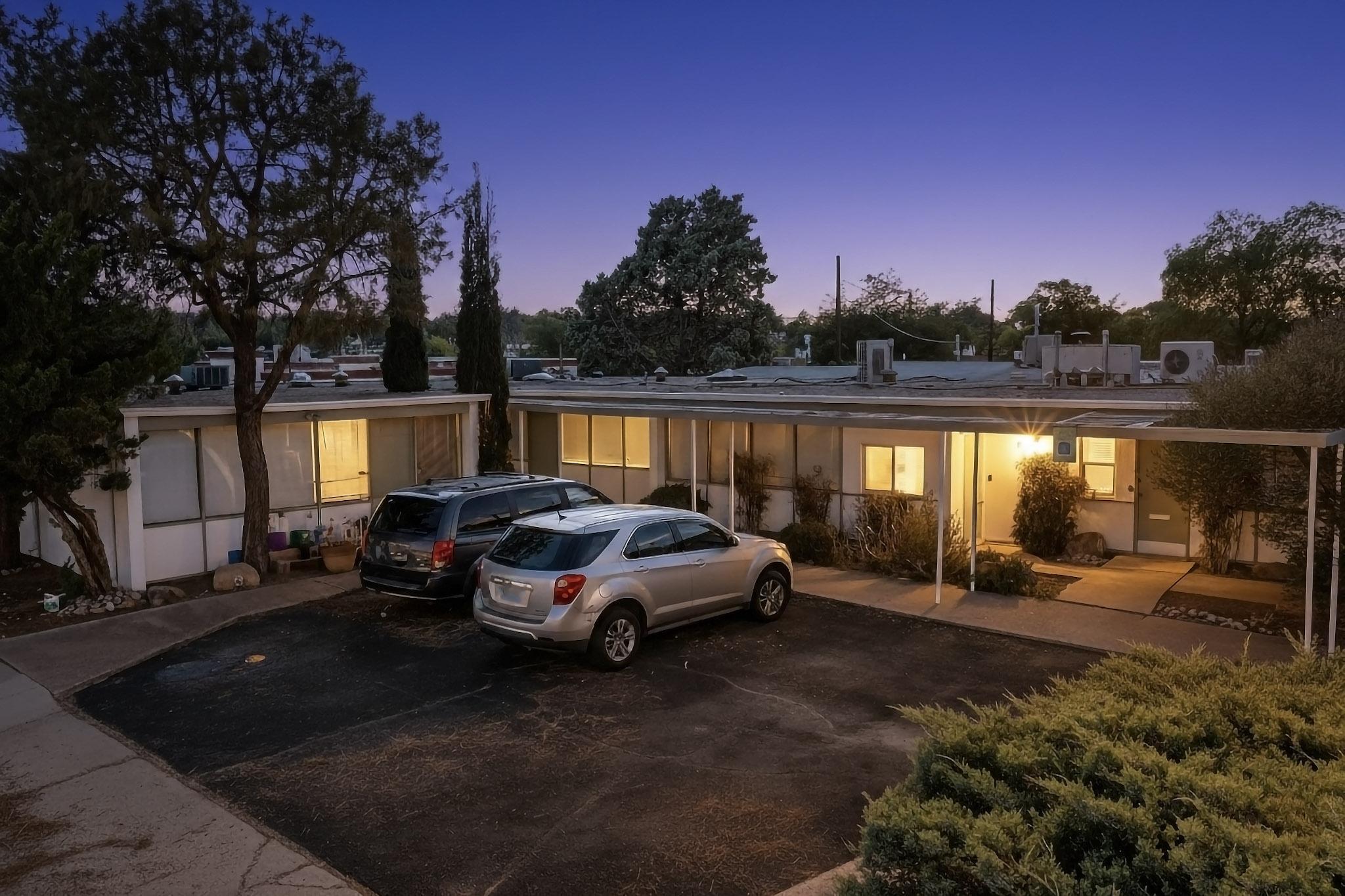 301 Graceland Drive SE, Albuquerque, NM 87108